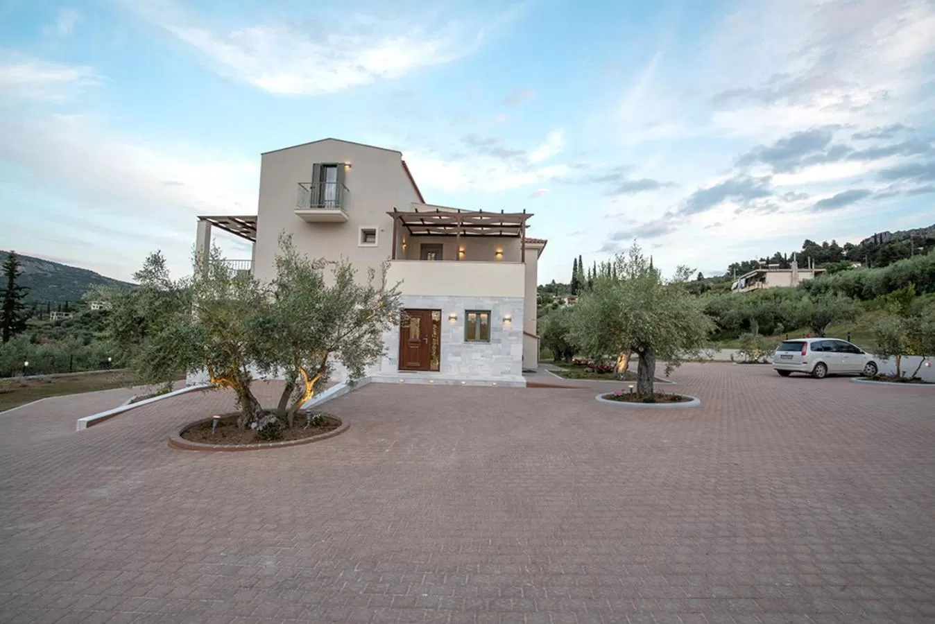 Property building in Nafplia Terra