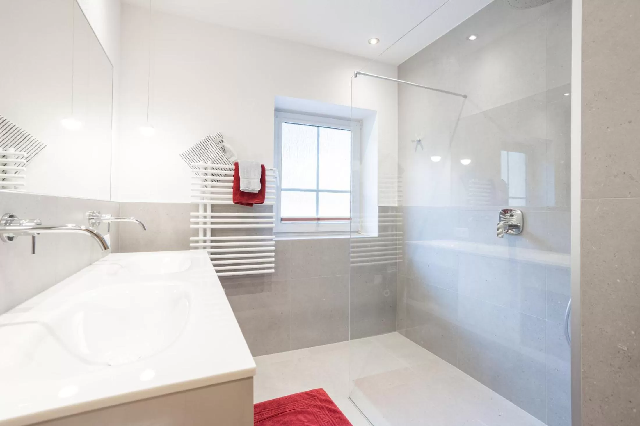 Bathroom, Bed in Apart Relax