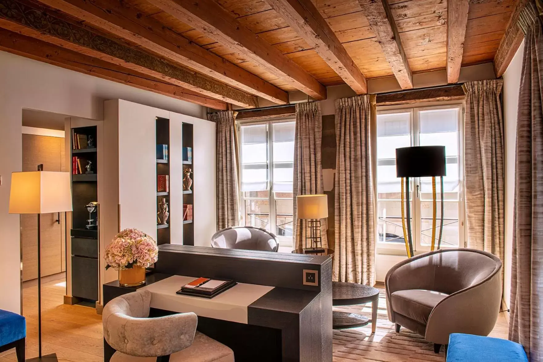 Junior Suite in Hôtel Les Armures Junior Suite in Hôtel Les Armures