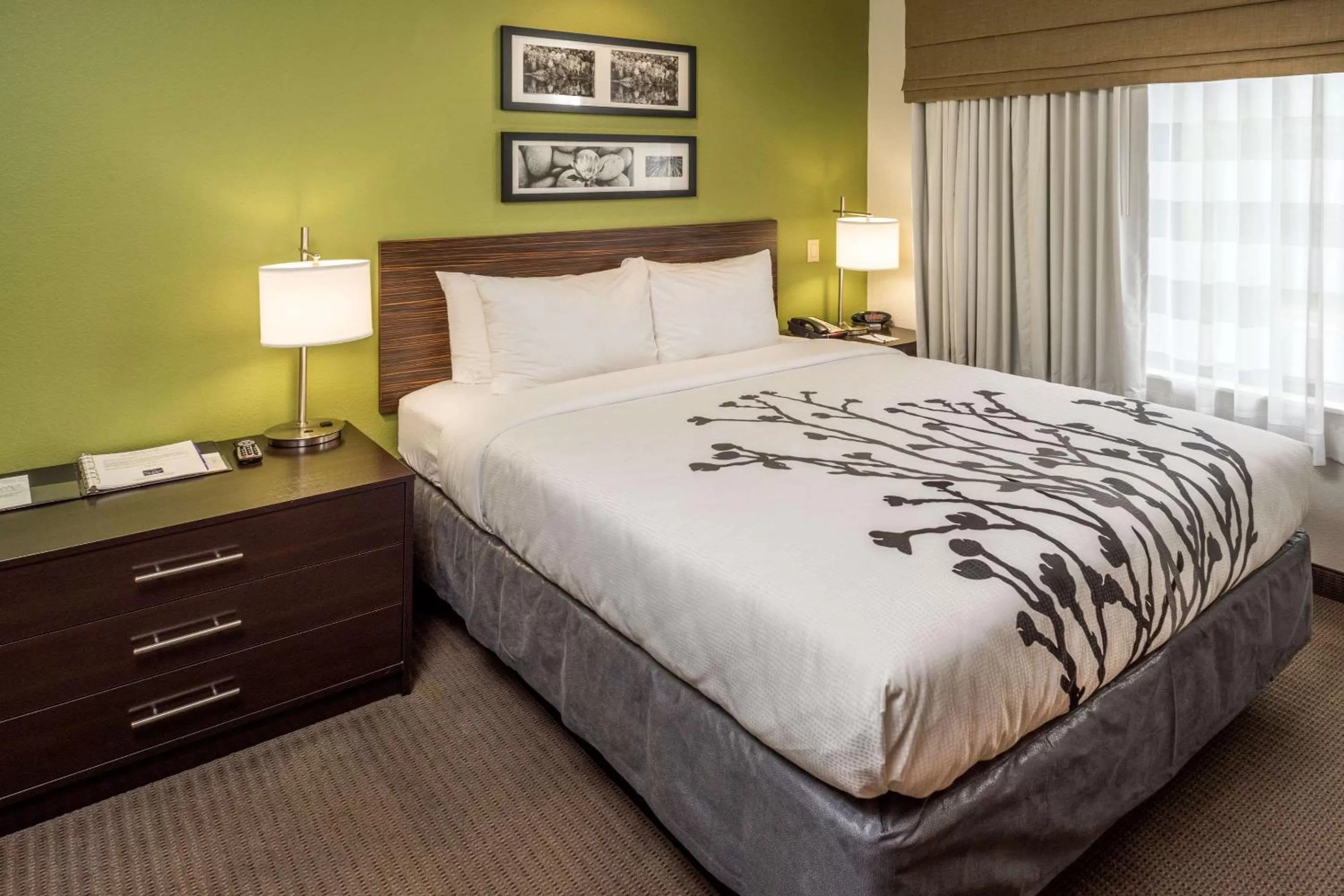 Bedroom, Bed in Sleep Inn Charleston North