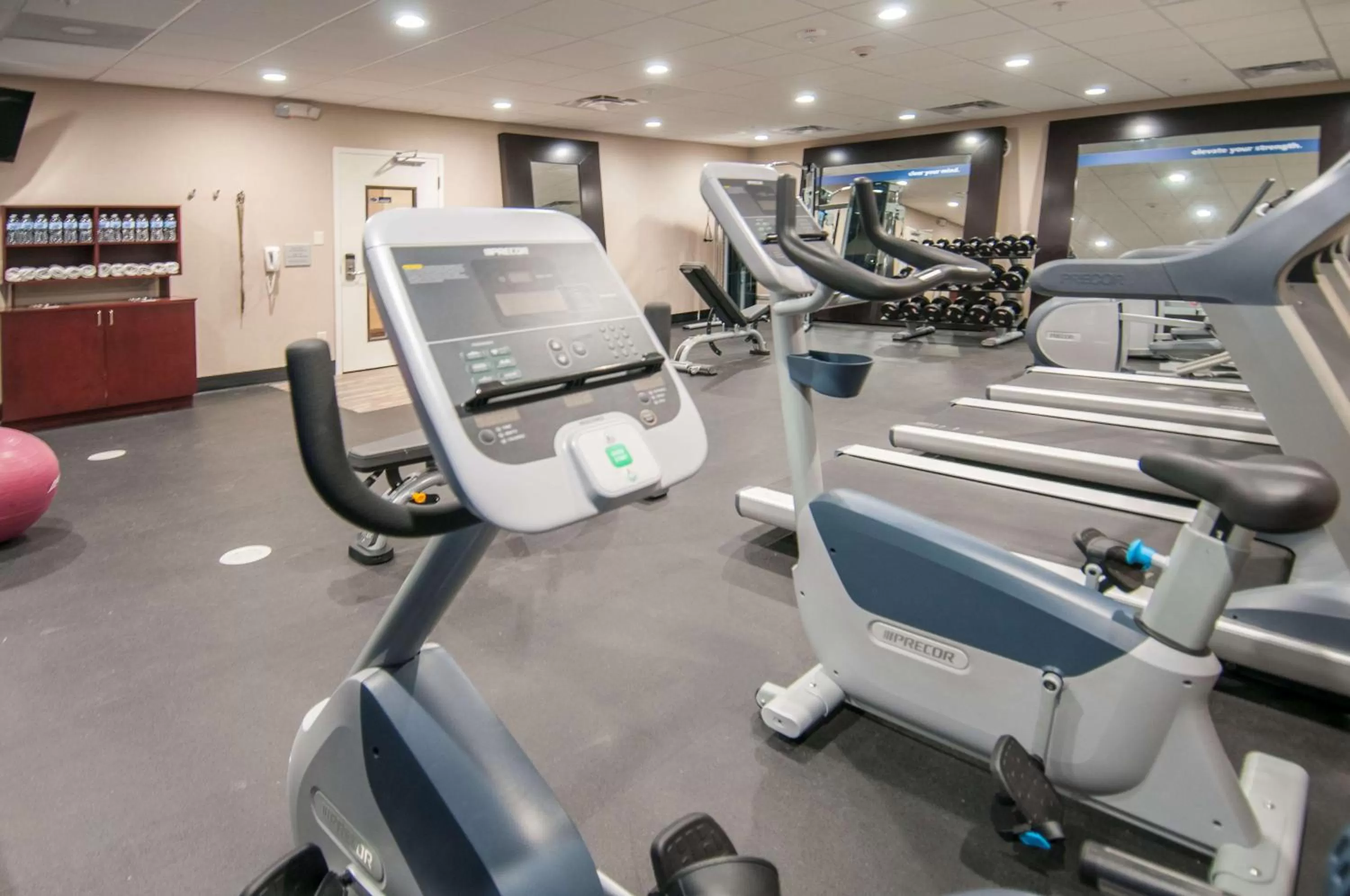 Fitness centre/facilities in Hampton Inn Opelousas