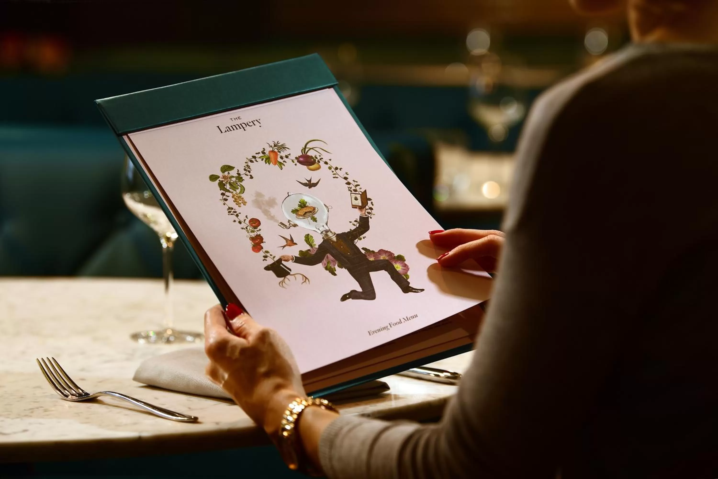 Restaurant/places to eat in Apex City Of London Hotel