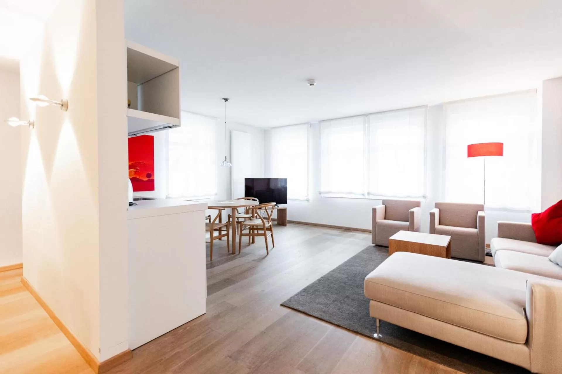 Photo of the whole room, Seating Area in Hotel Stadt Kassel