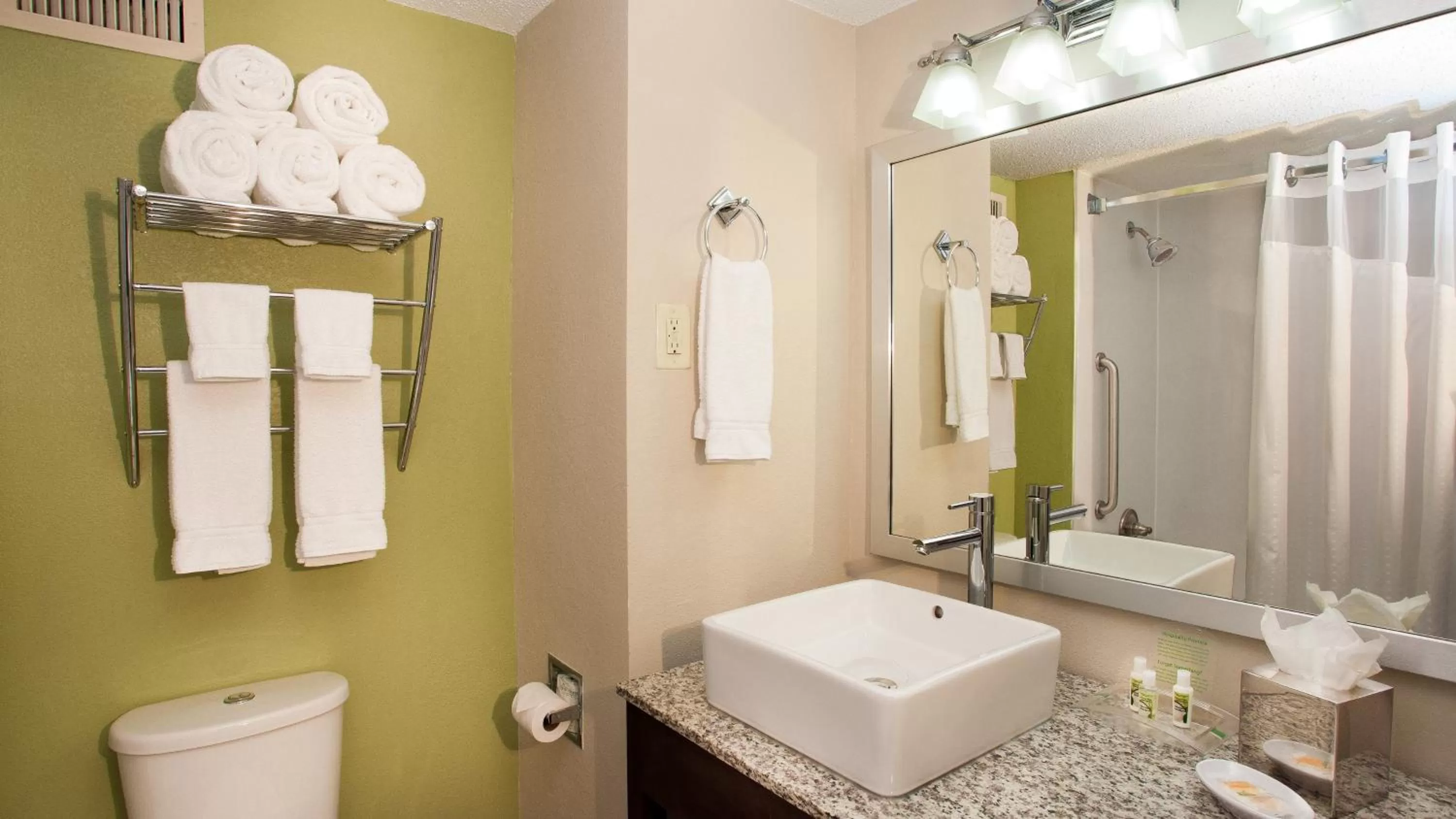 Bathroom in 17 West Hotel, Ascend Hotel Collection