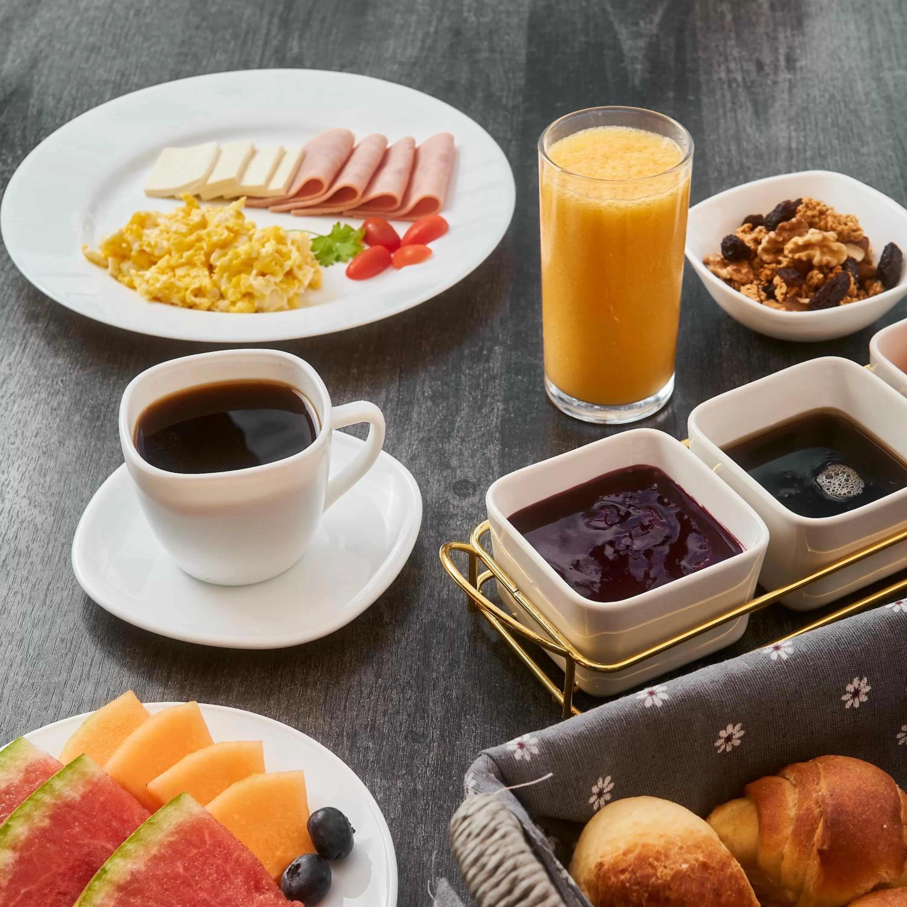 Breakfast in Hotel & Suites en Cuenca, Venue Batán