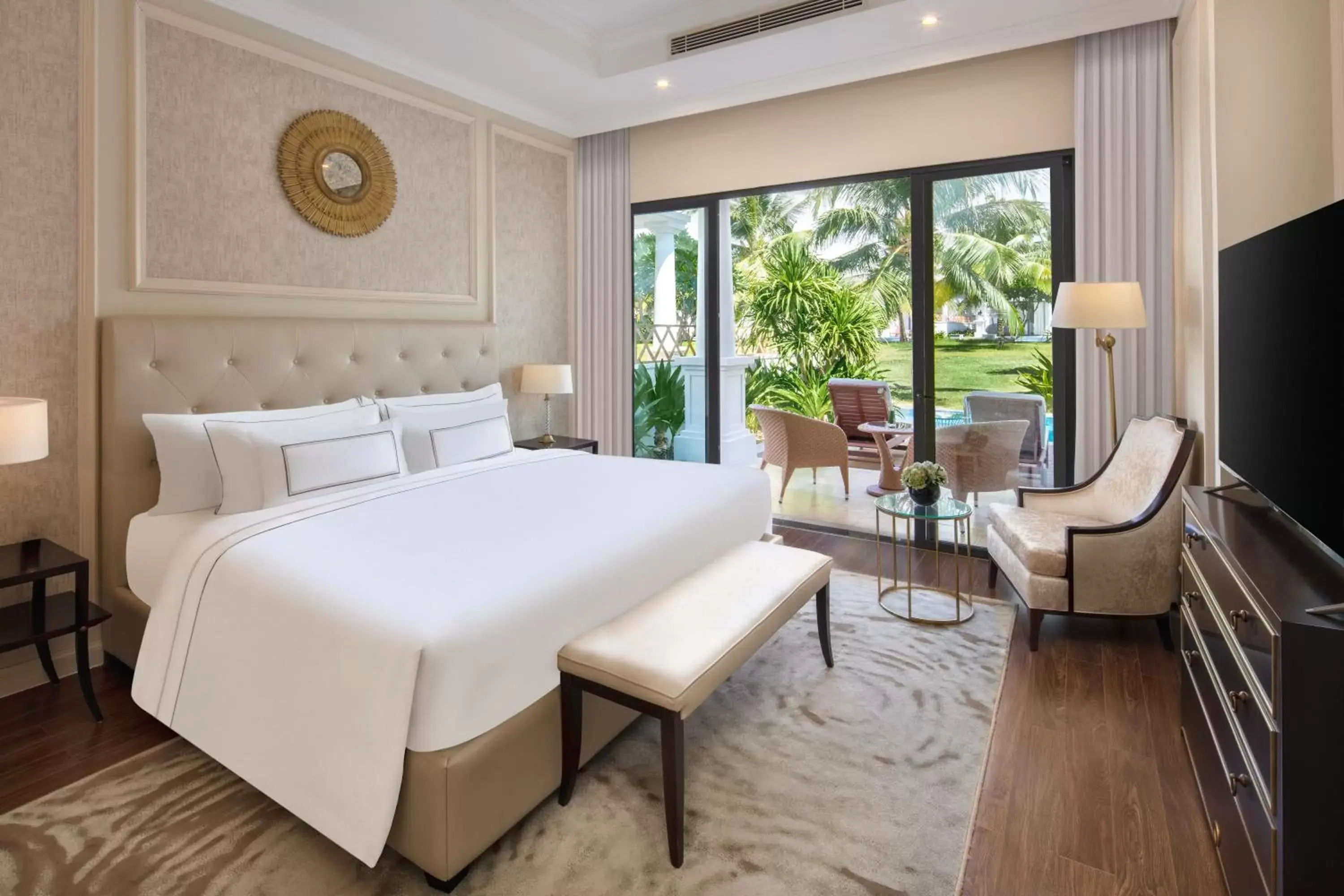 Three-Bedroom Villa with Garden View and Private Pool in Meliá Vinpearl Cam Ranh Beach Resort Three-Bedroom Villa with Garden View and Private Pool in Meliá Vinpearl Cam Ranh Beach Resort