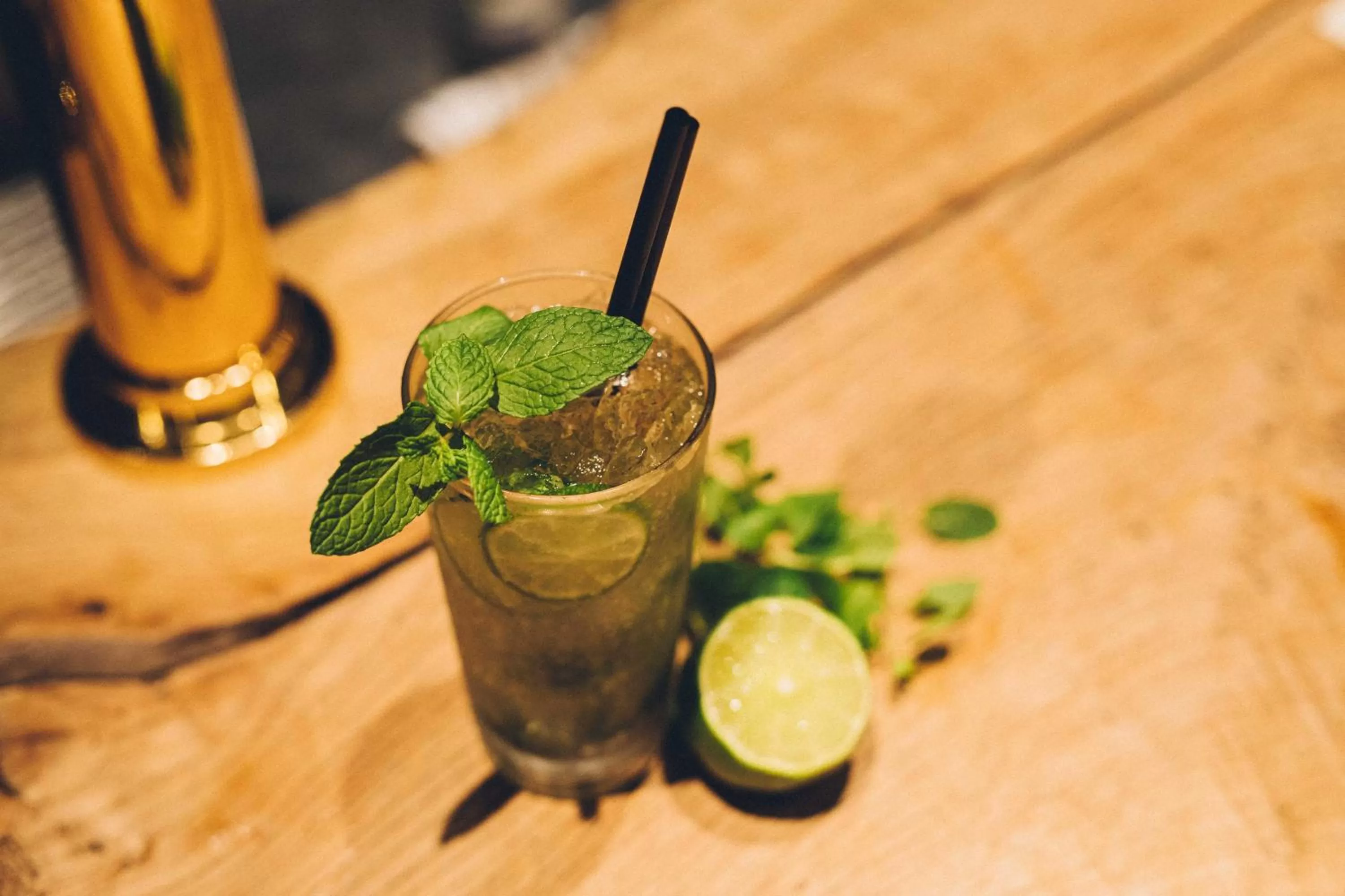 Lounge or bar in Nui. HOSTEL & BAR LOUNGE