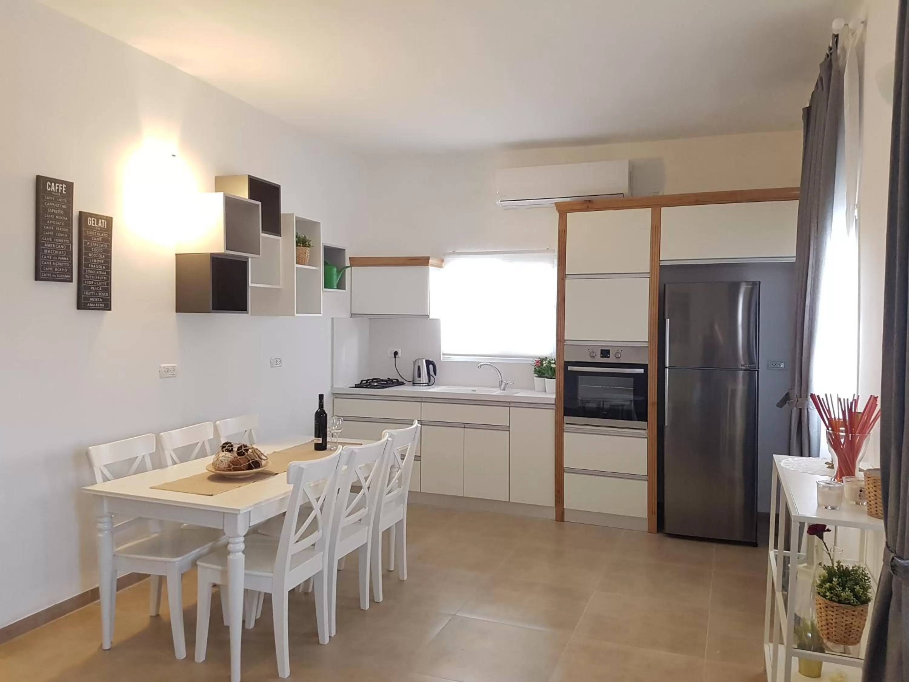 Kitchen or kitchenette in אבני החושן- Avnei Hoshen