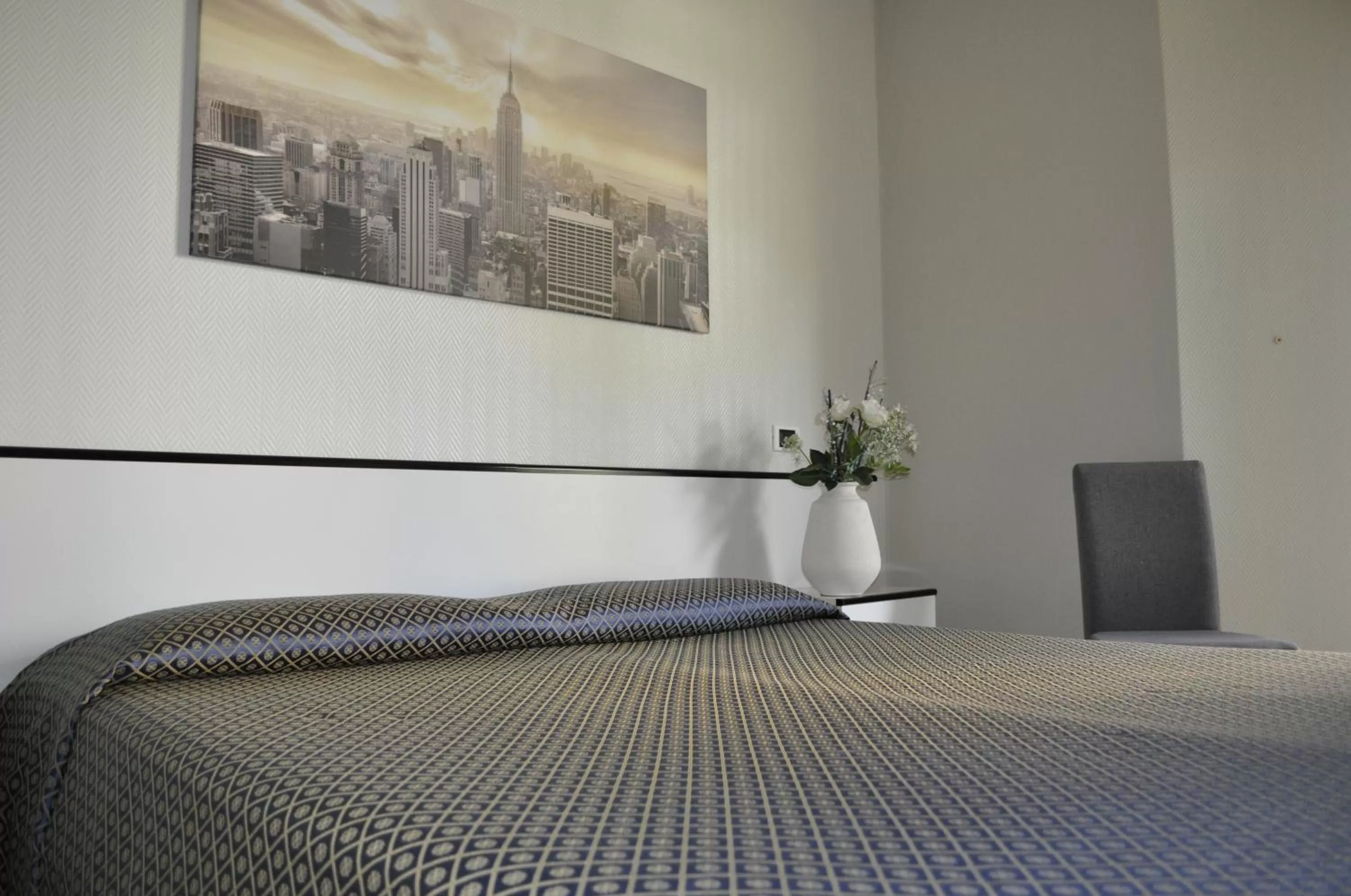 Bedroom, Bed in Hotel Est Piombino