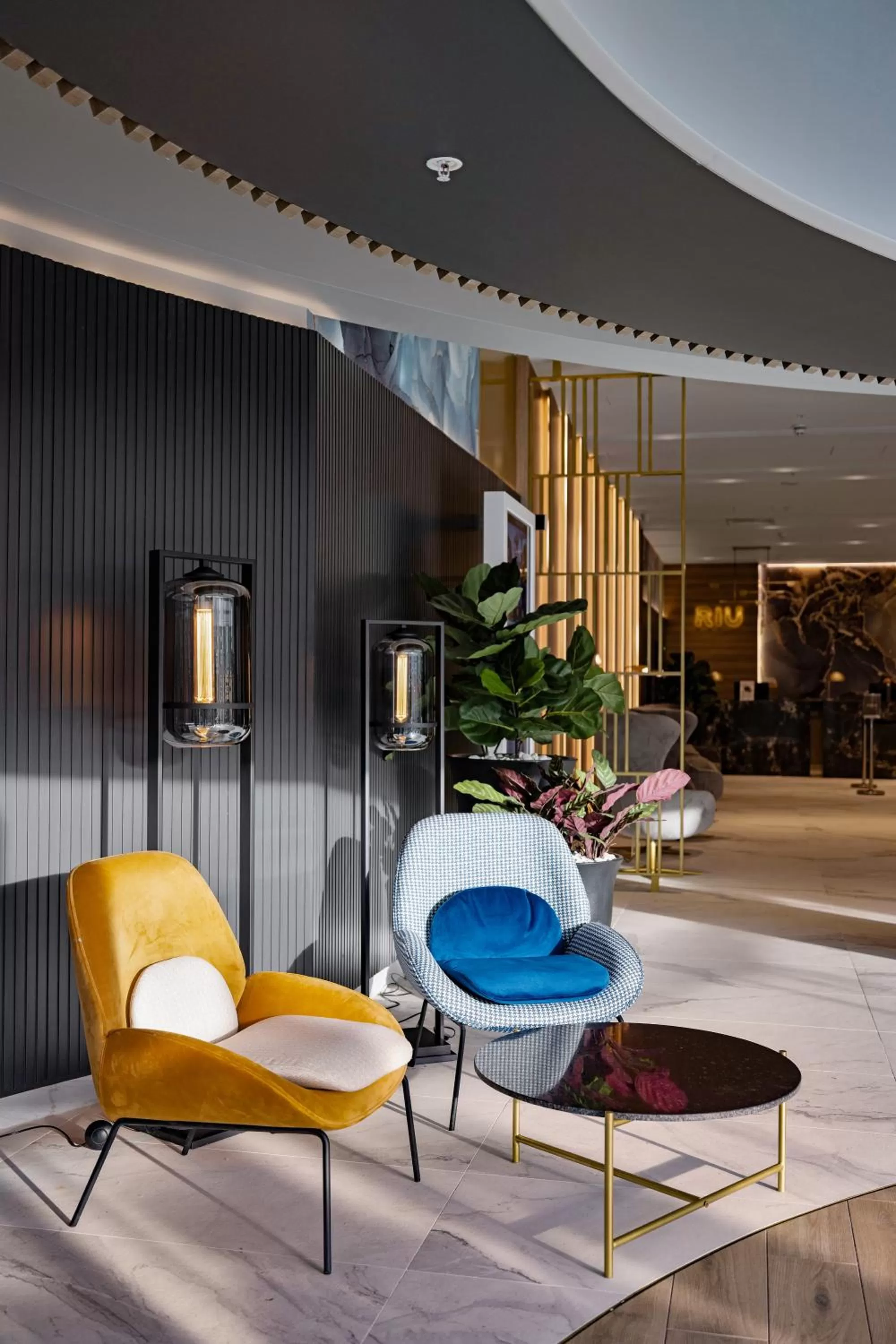 Lobby or reception in Riu Plaza London Victoria