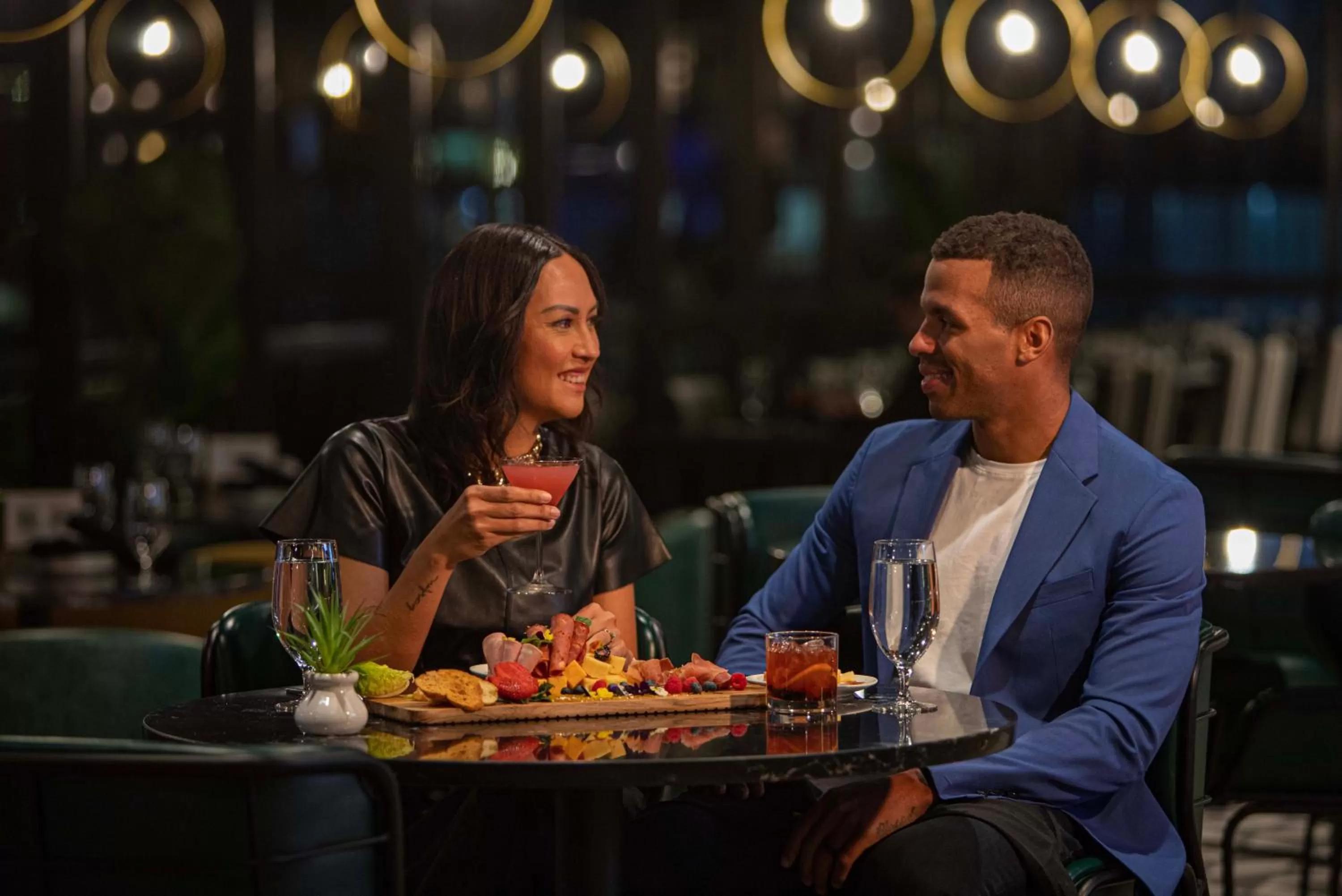 Restaurant/places to eat in voco Chicago Downtown - Riverwalk by IHG