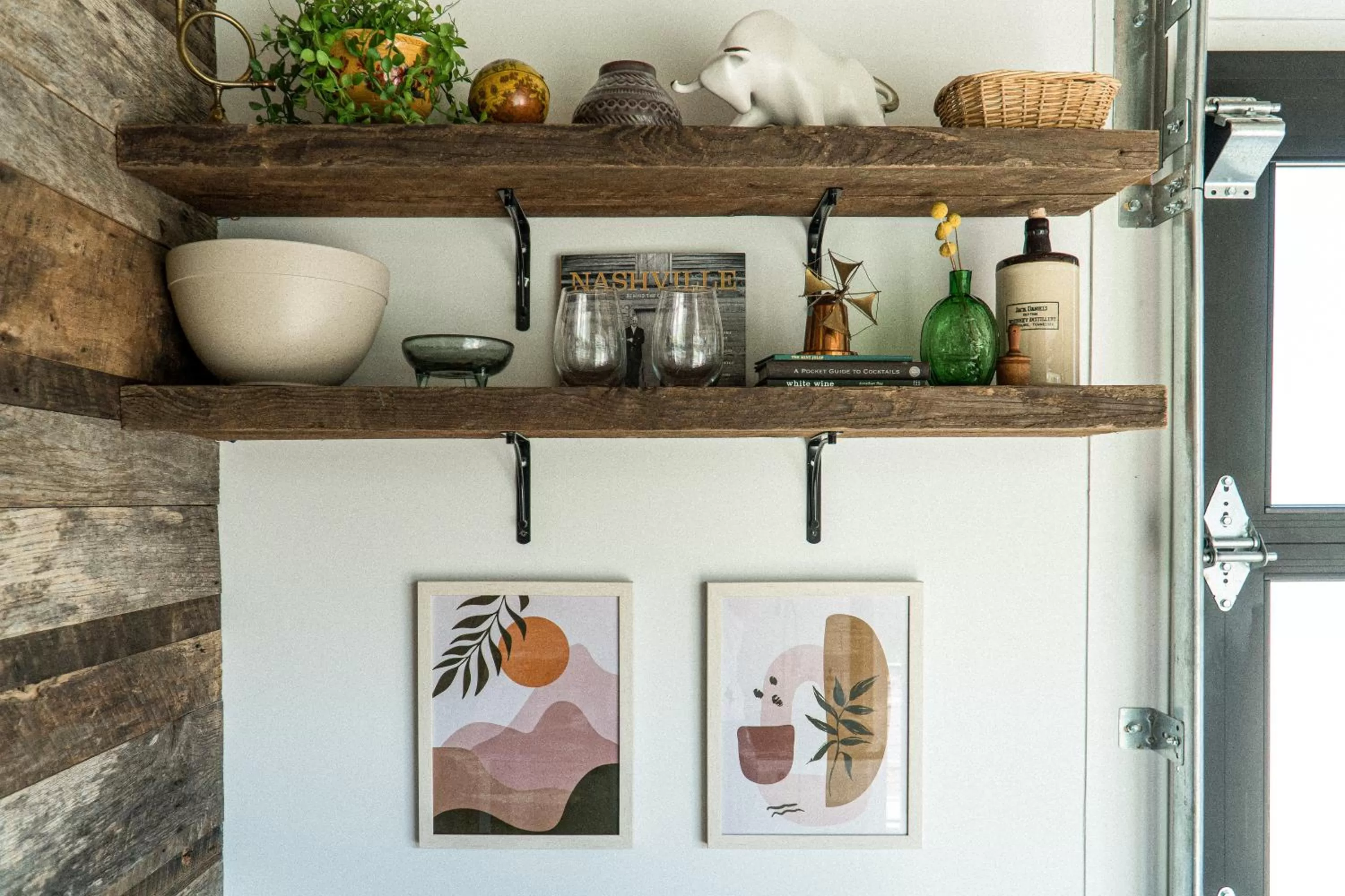 Kitchen or kitchenette in Ironwood Grove, Tiny House Hotel