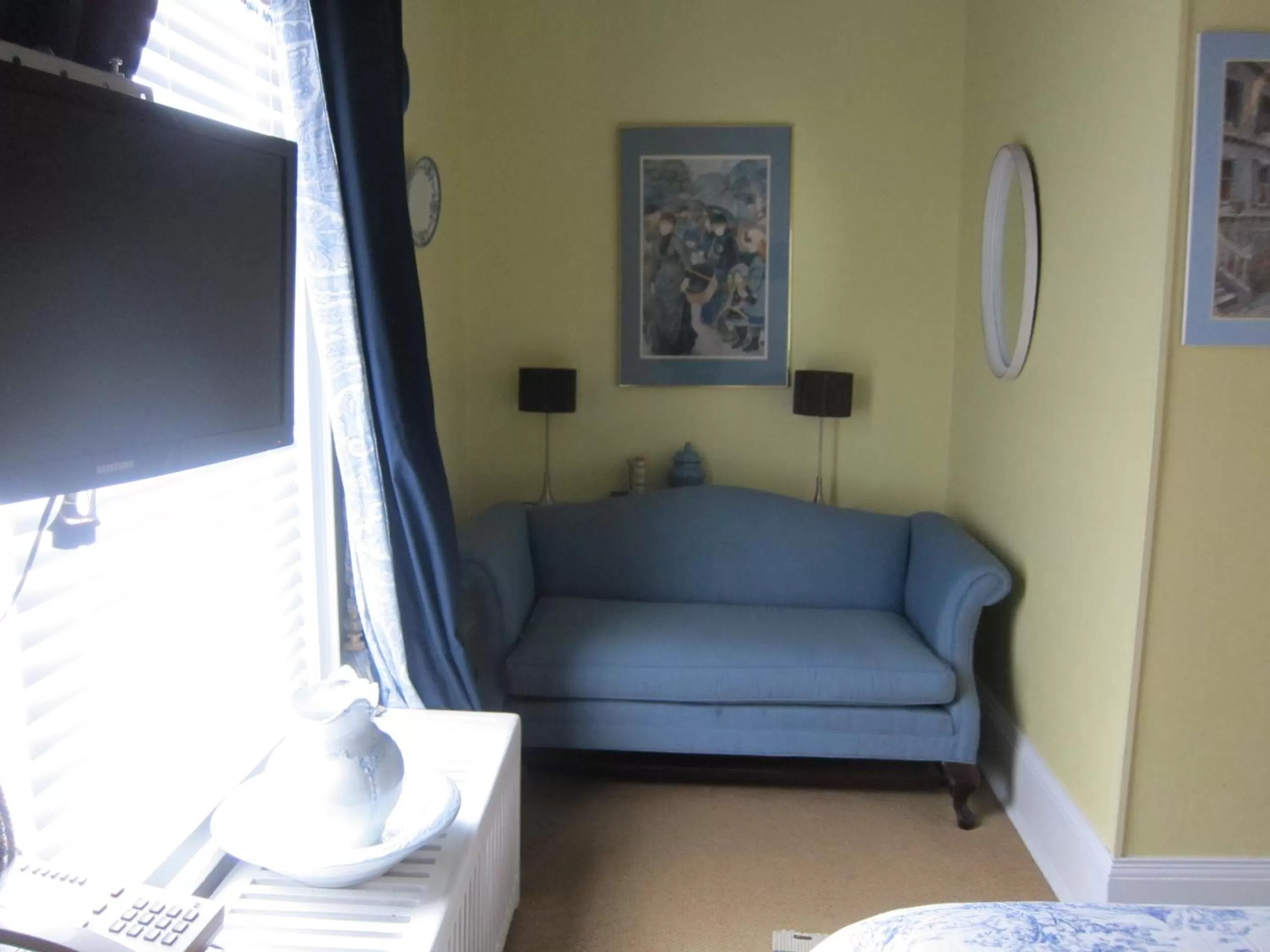 Seating area in McGee's Inn