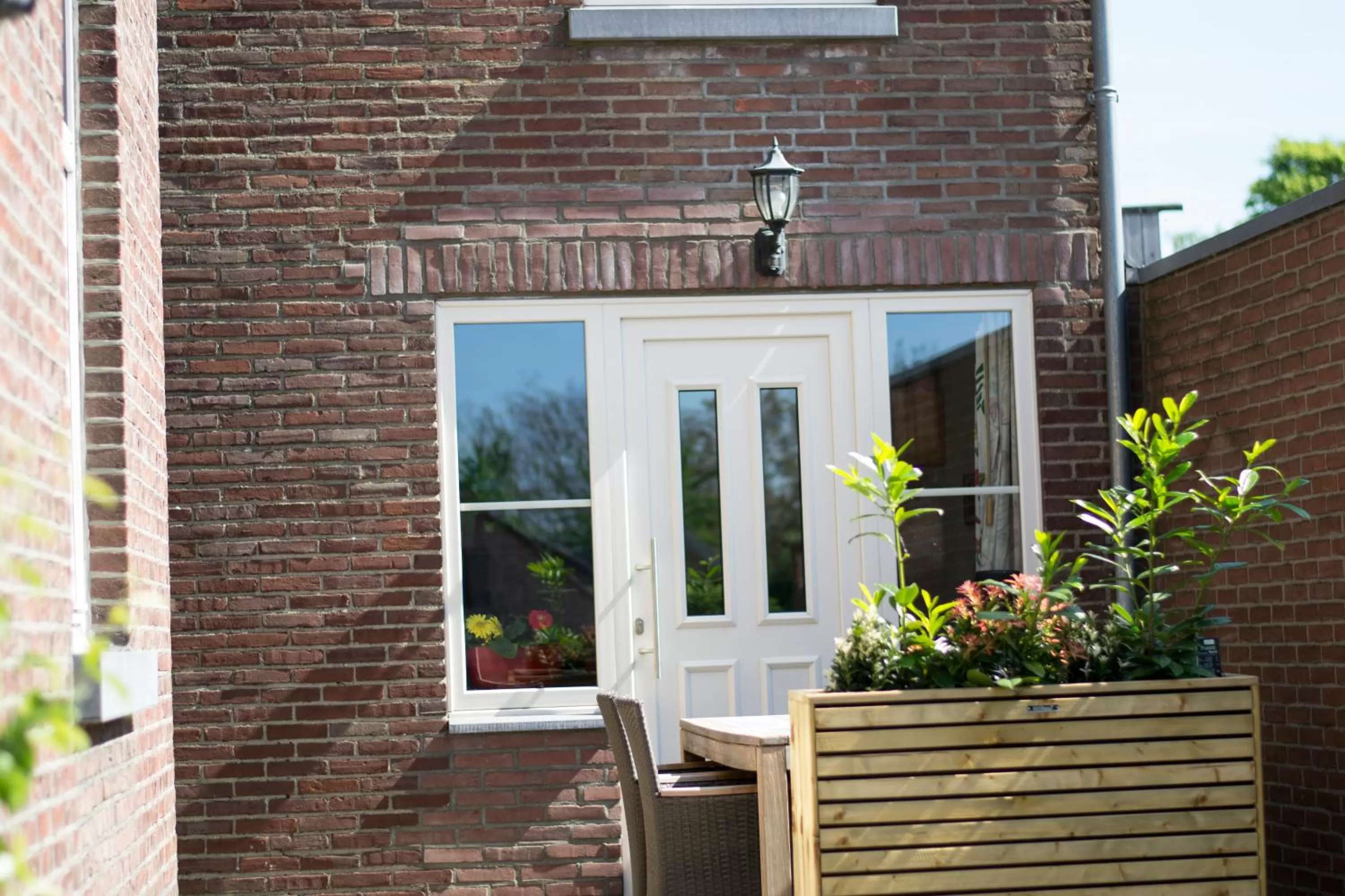 Property building in Huize Mesch