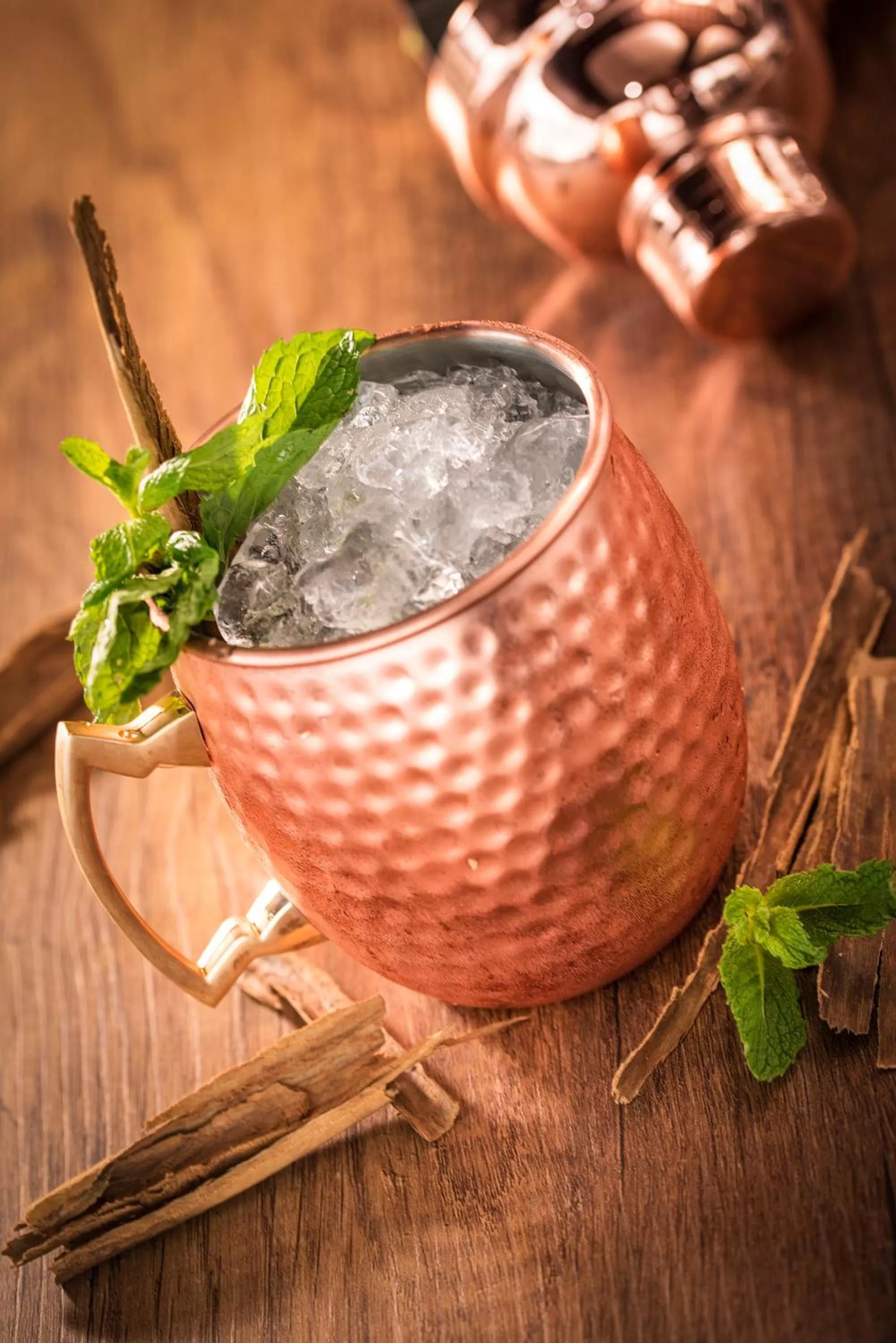 Restaurant/places to eat in Hotel Express 53