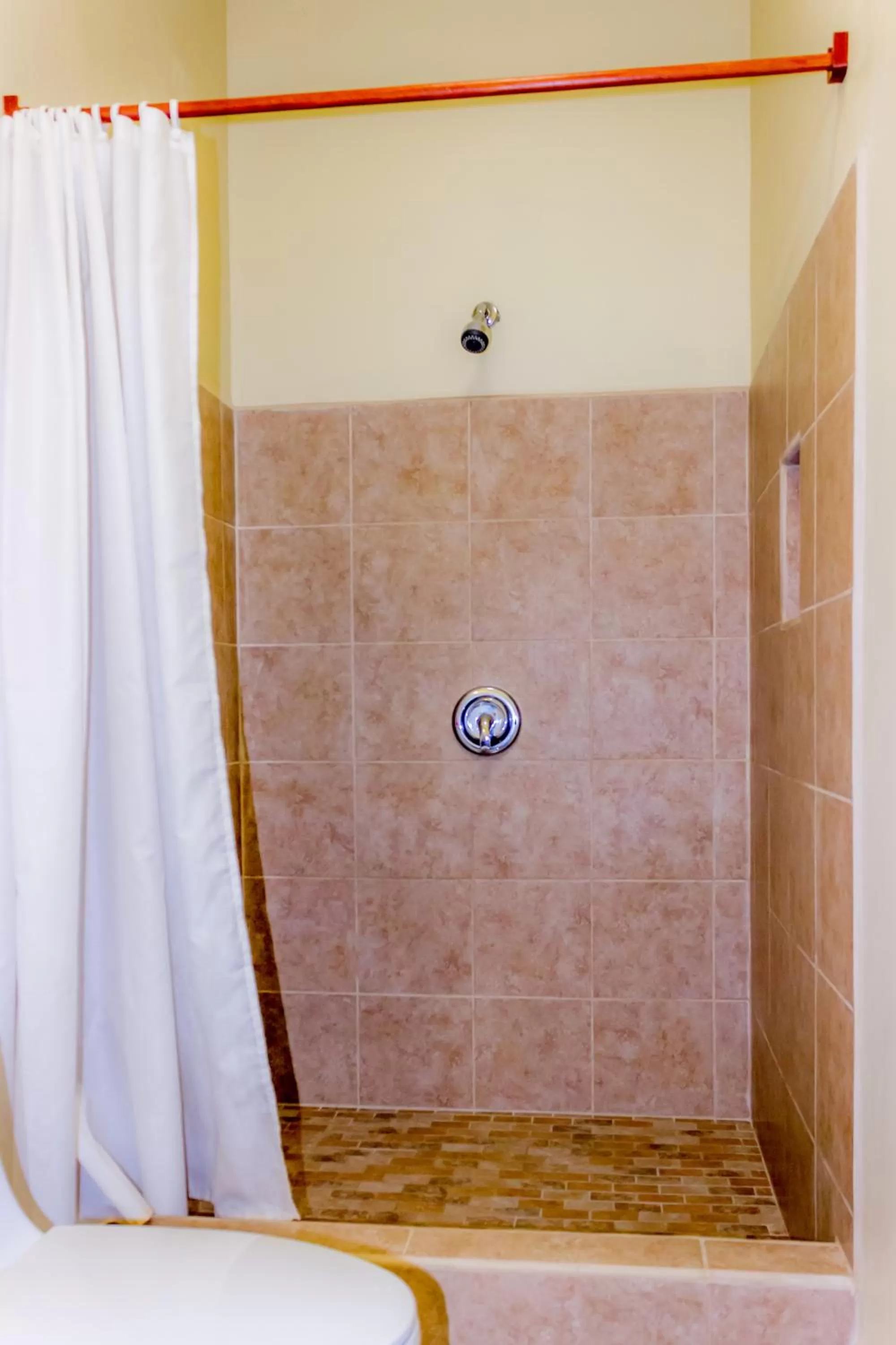 Bathroom in Rolson Hotel