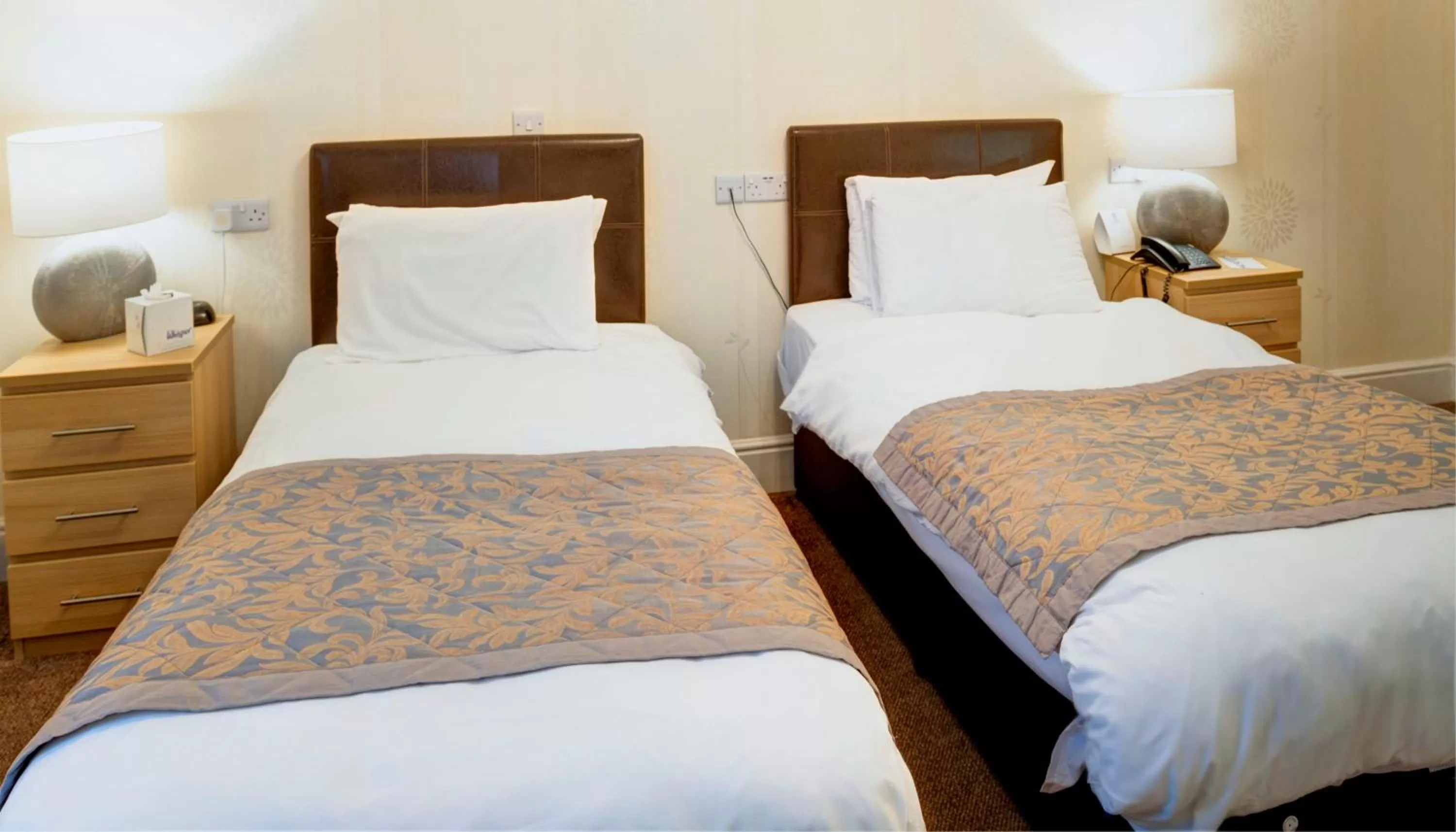 Bed in Best Western The Royal Chase Hotel