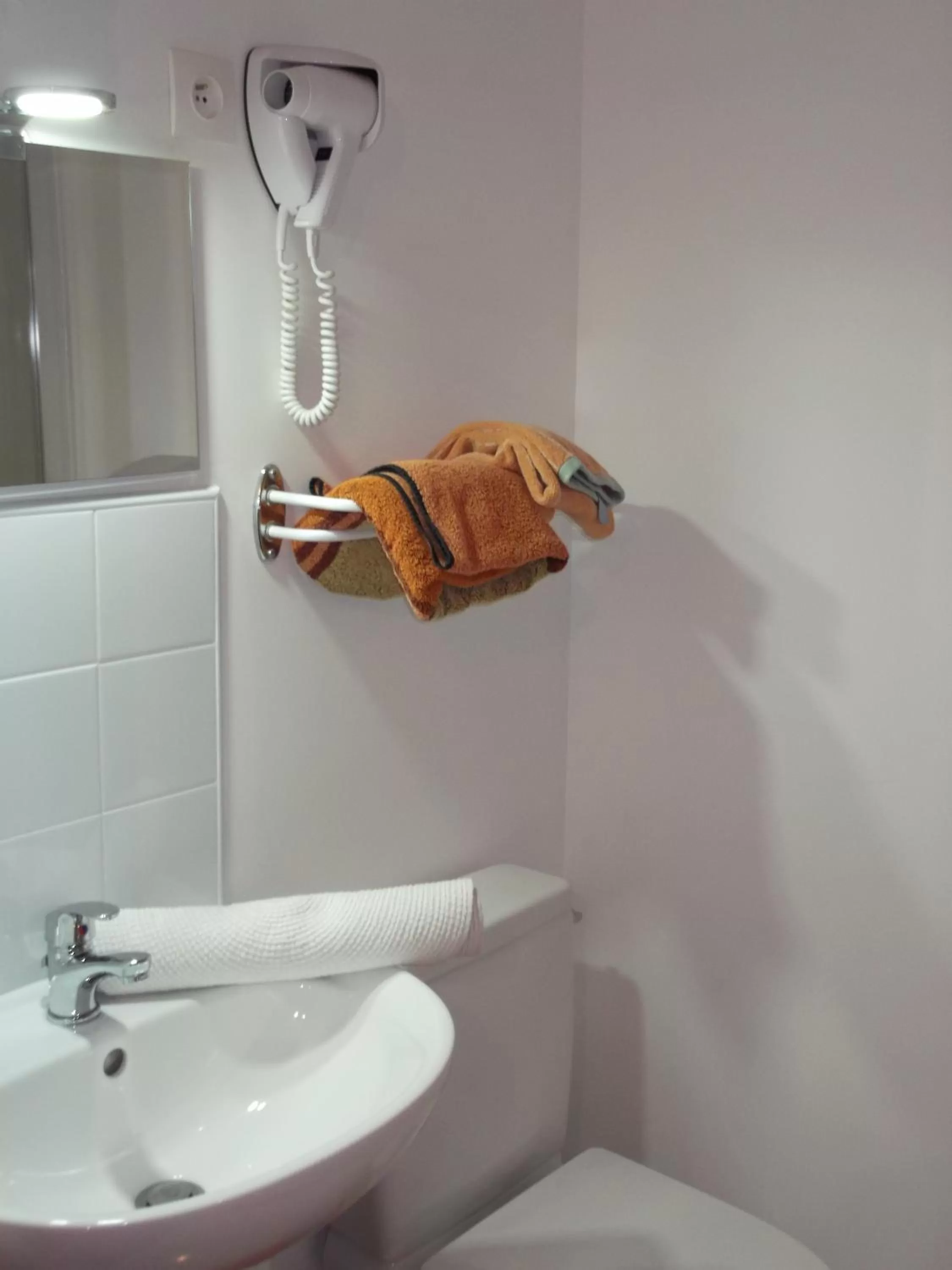 Bathroom in Hotel Tyblomen