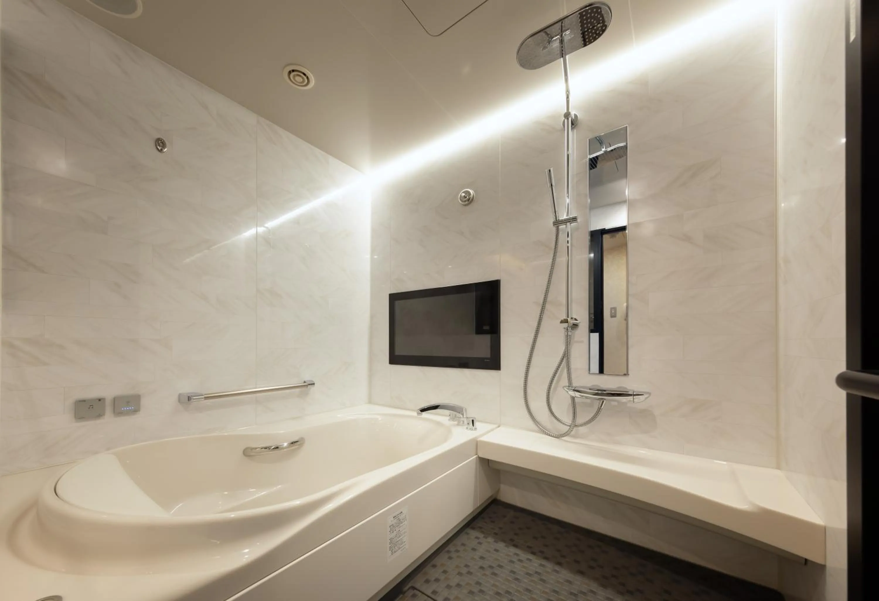 Bathroom in Hotel Nikko Princess Kyoto