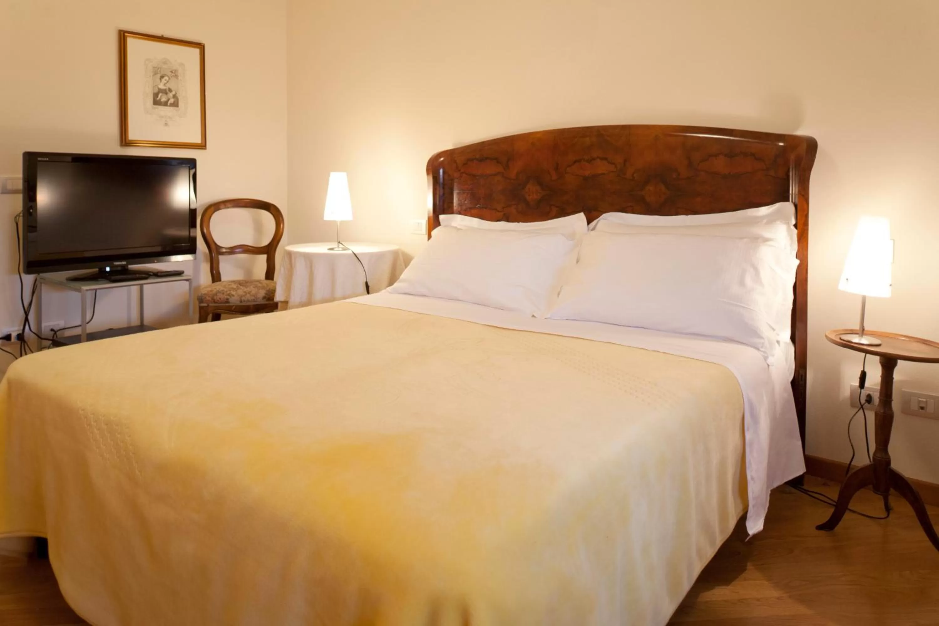 Bed in Exclusive Aparthotel La Reunion