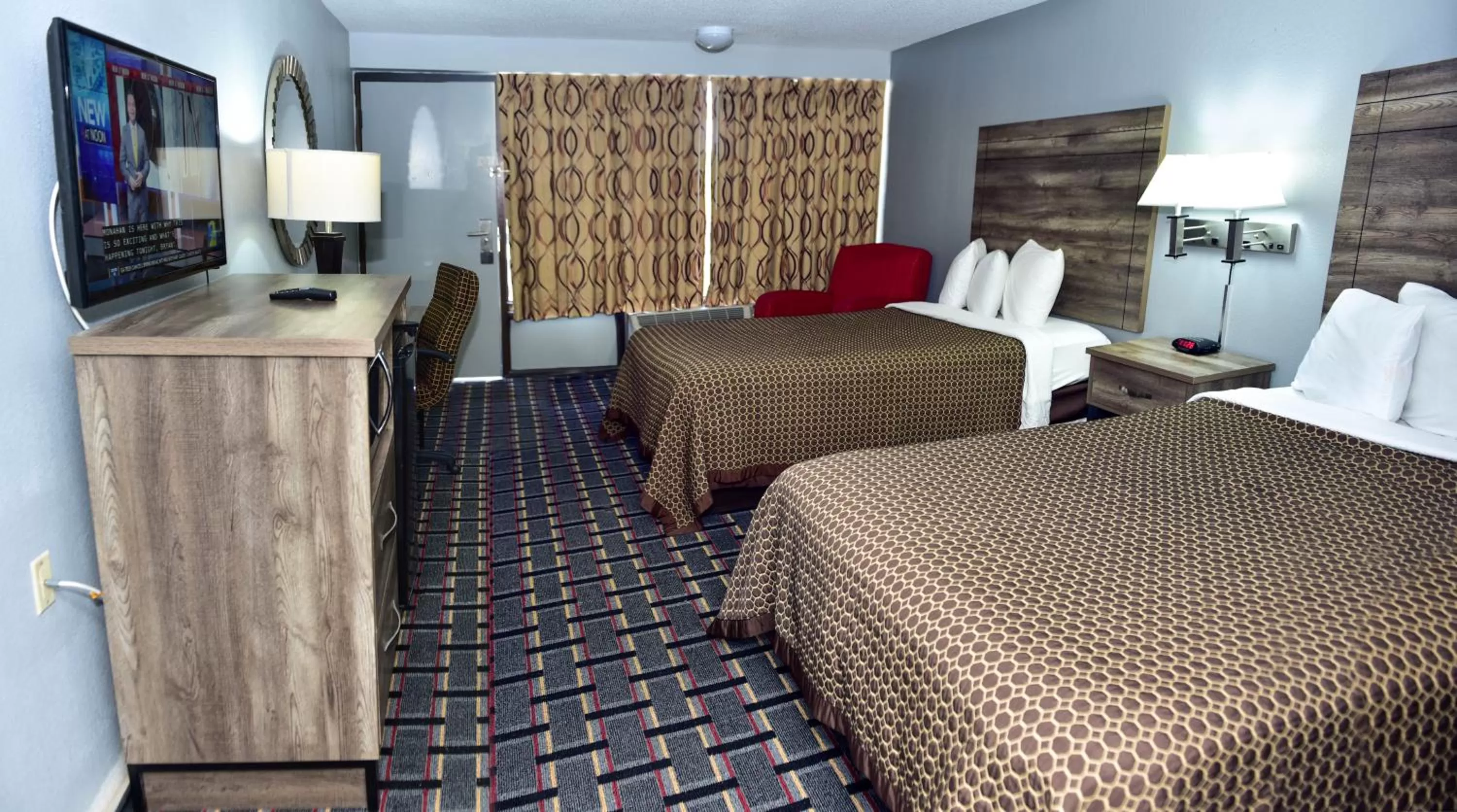 TV and multimedia, Bed in Americas Best Value Inn Douglasville