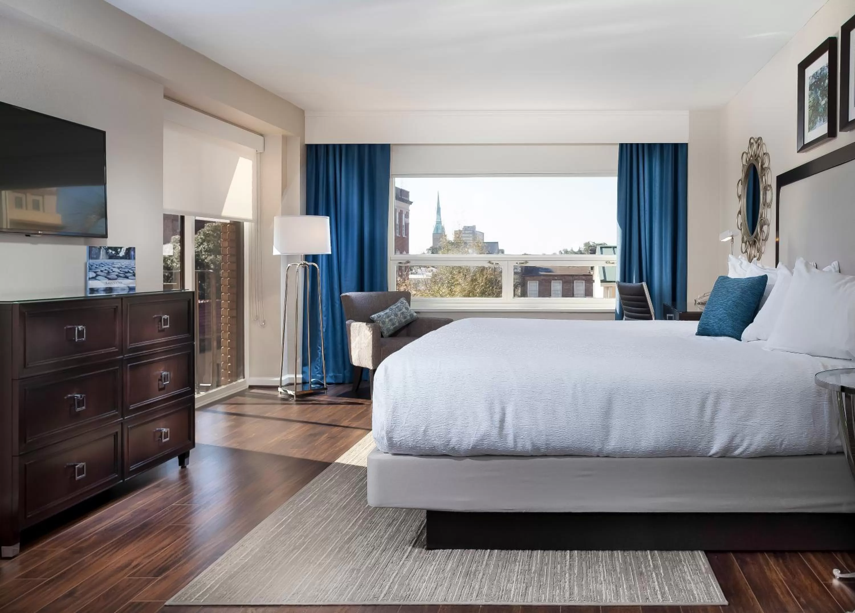 Bedroom, Bed in The DeSoto