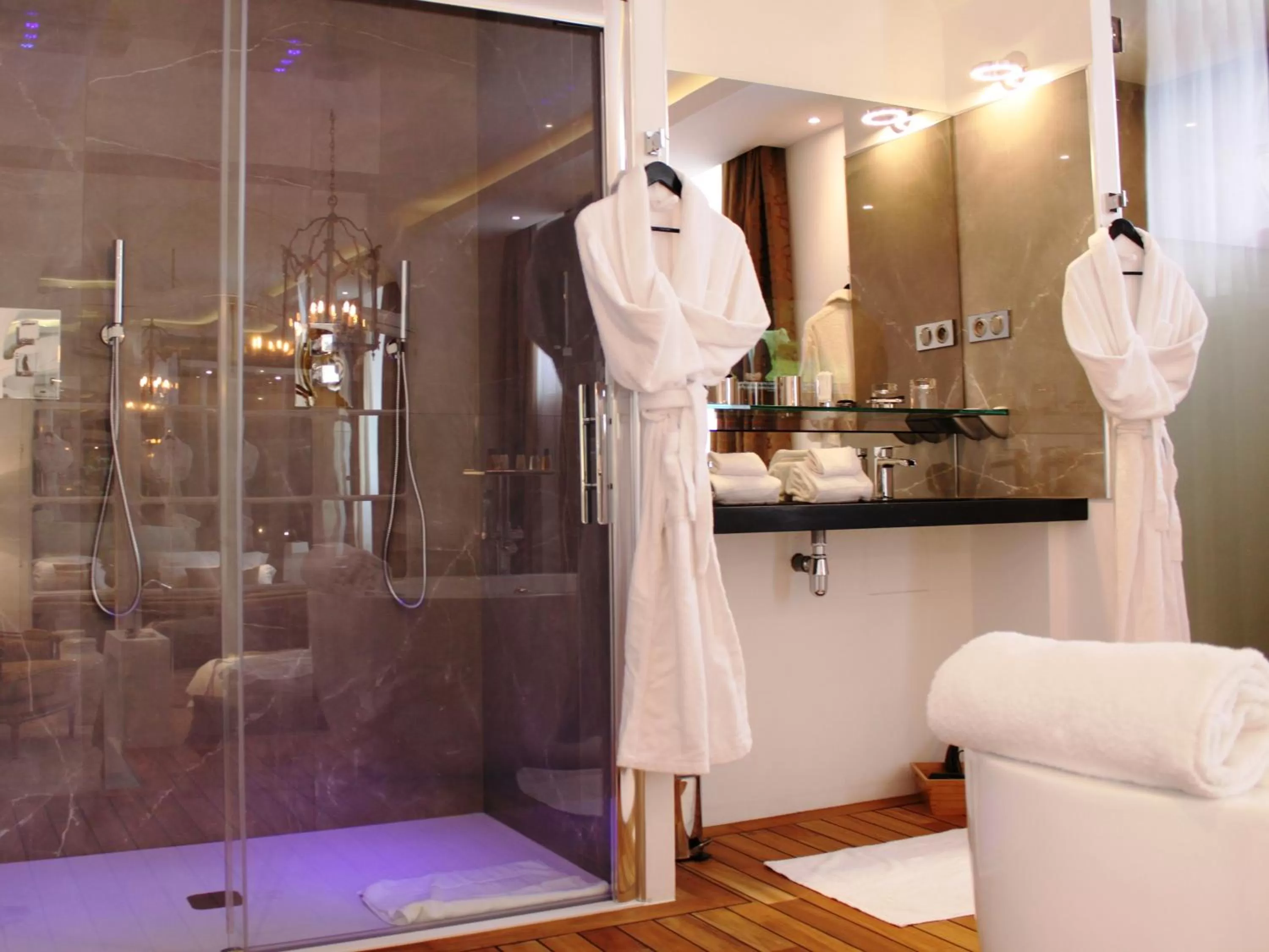 Bathroom in Résidence et Chambres d'Hôtes de La Porte d'Arras