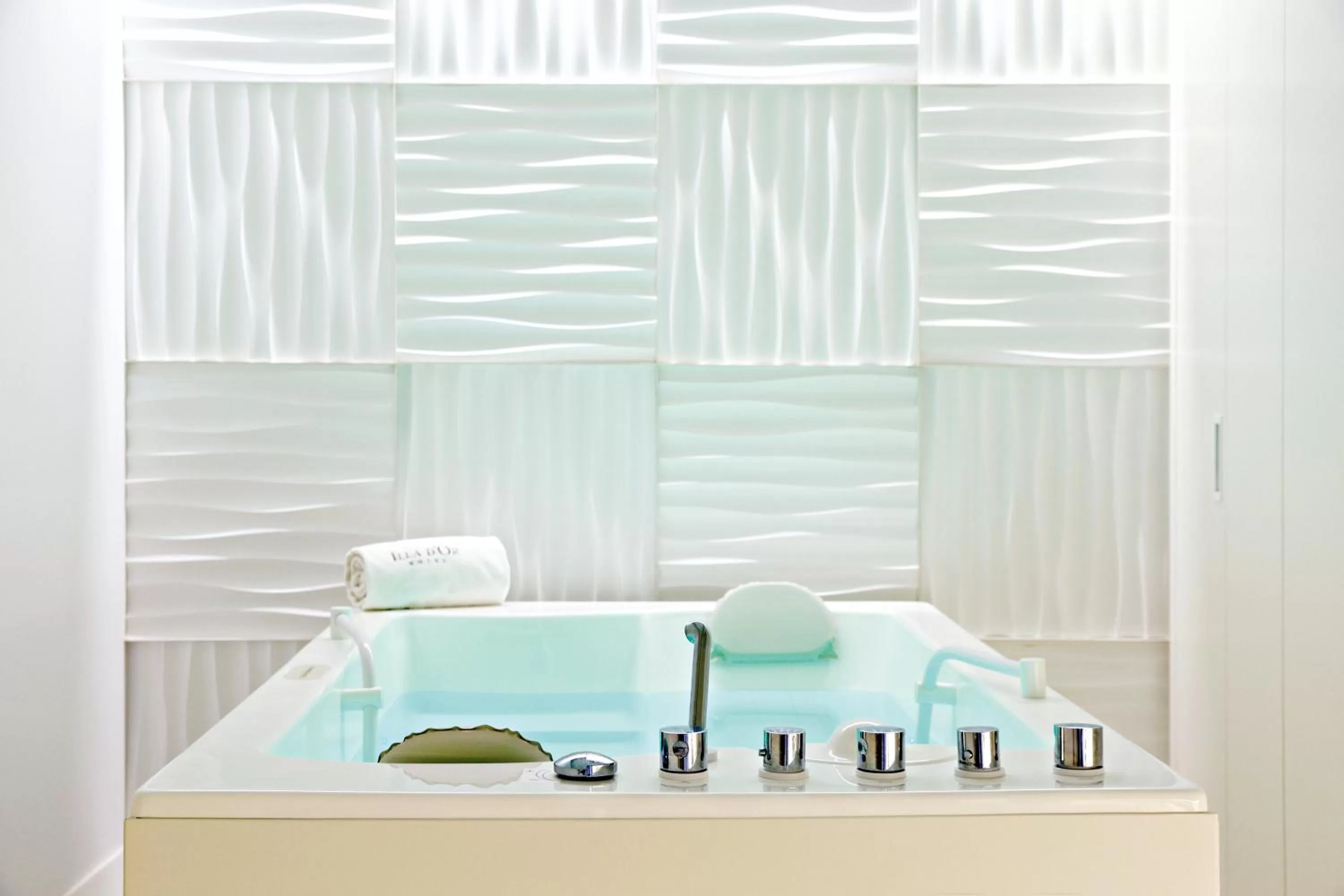 Spa and wellness centre/facilities in Hotel Illa d'Or & Club Apts 4* Sup