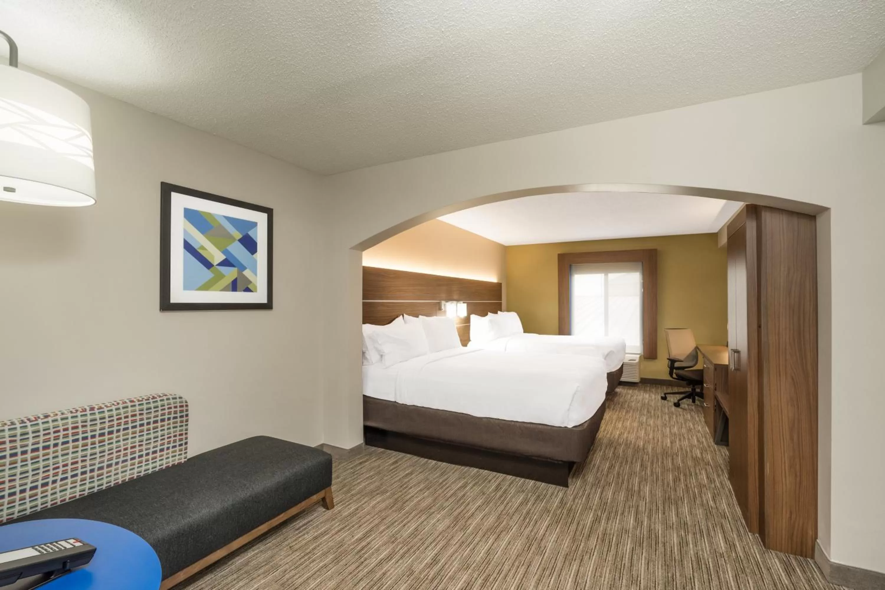 Photo of the whole room, Bed in Holiday Inn Express Hotel & Suites Louisville East by IHG