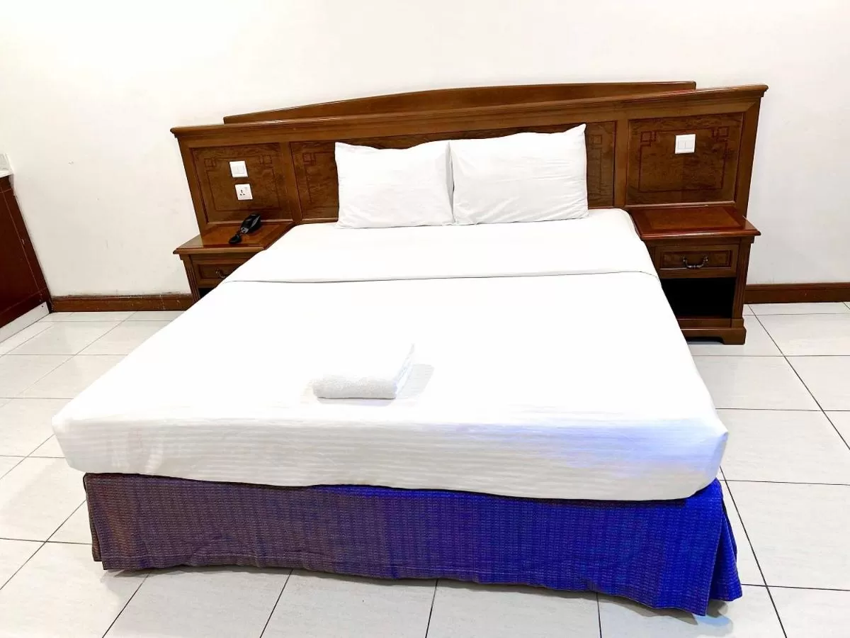 Bed in Moon Valley Hotel Apartment - Bur Dubai, Burjuman