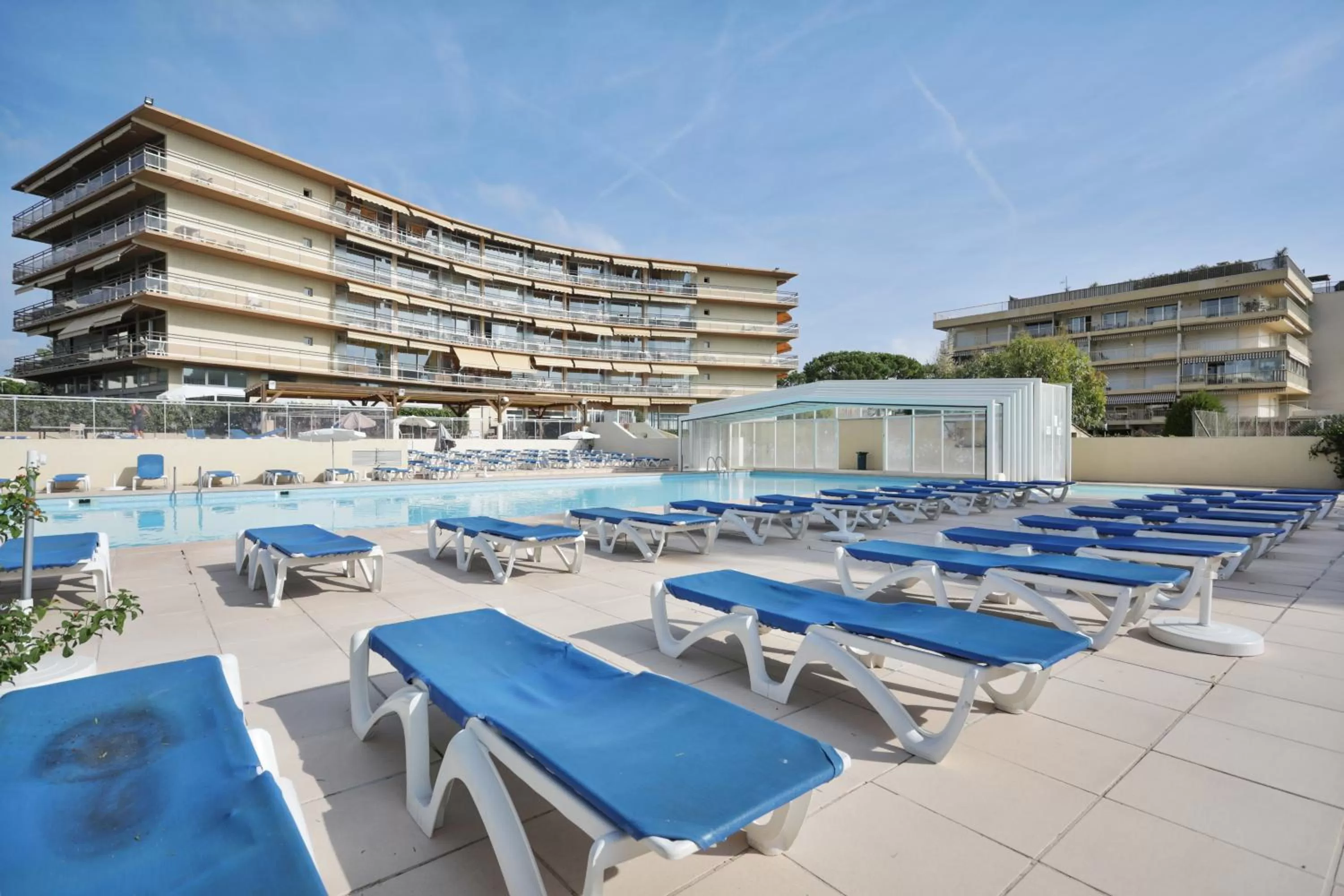 Property building in Résidence Pierre & Vacances Heliotel Marine