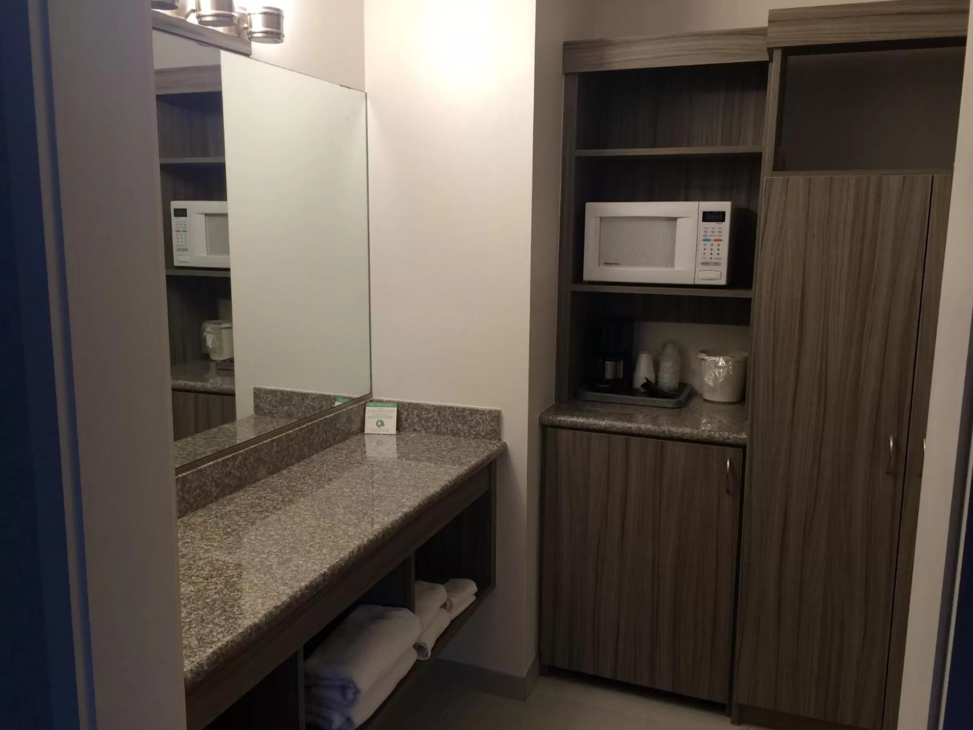 Bathroom in Castle Inn