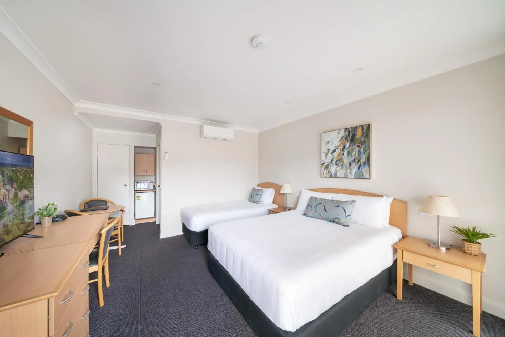 Triple Room in Heritage Inn Bathurst Triple Room in Heritage Inn Bathurst