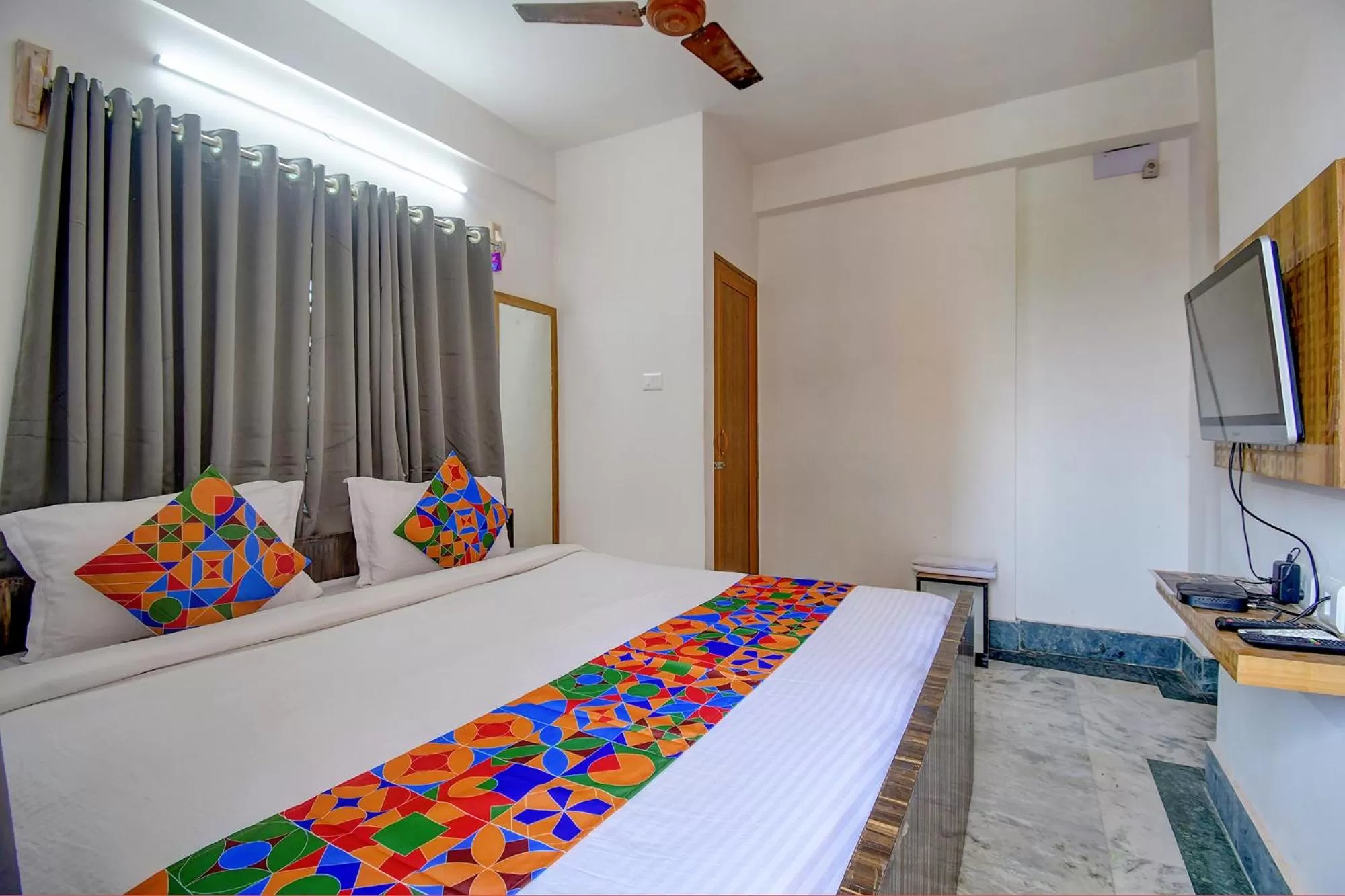 Bed in FabExpress Amar Raj Villa - Nr Eco Park