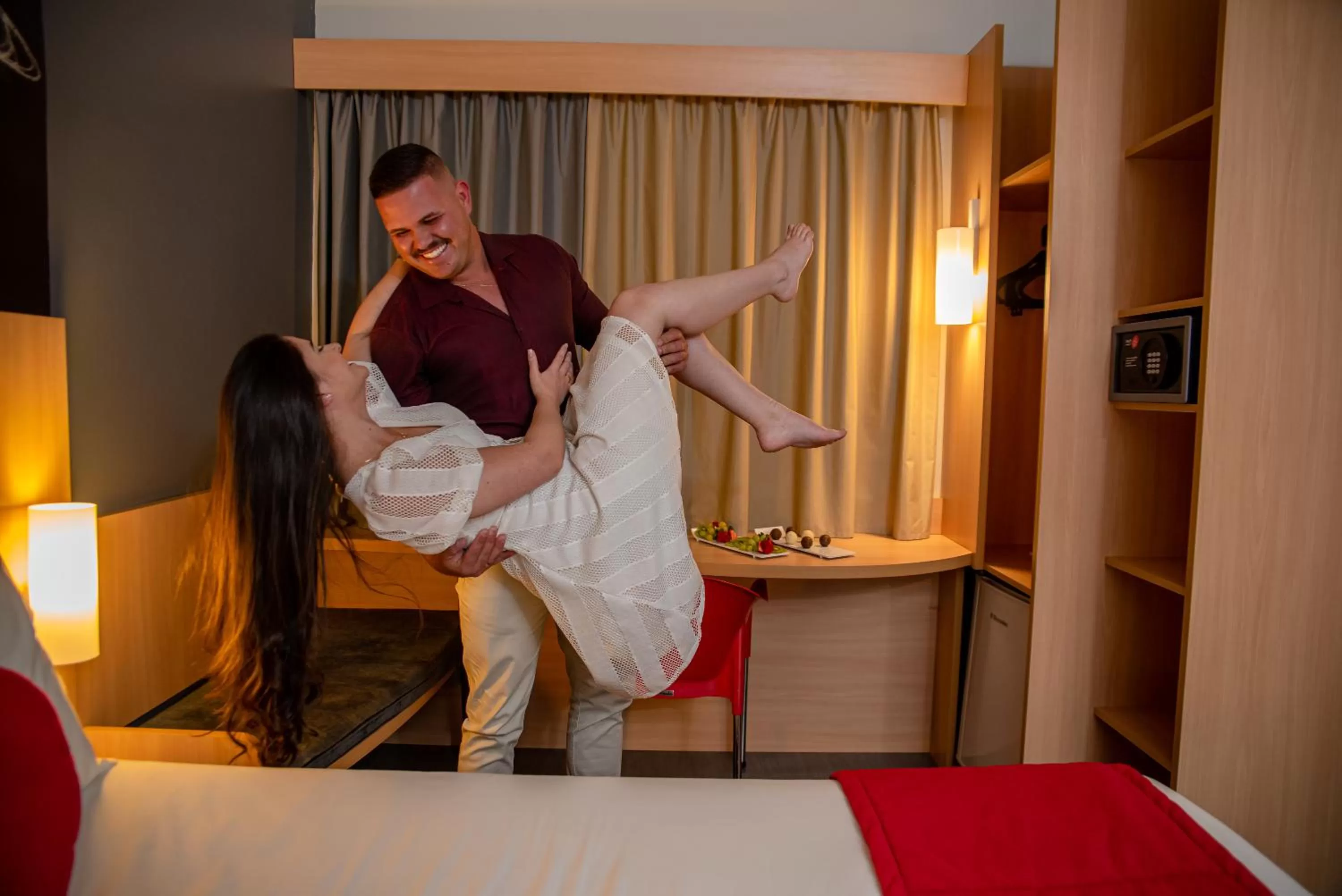 Restaurant/places to eat, Bed in Ibis Guaratingueta Aparecida - Circuito da Fé