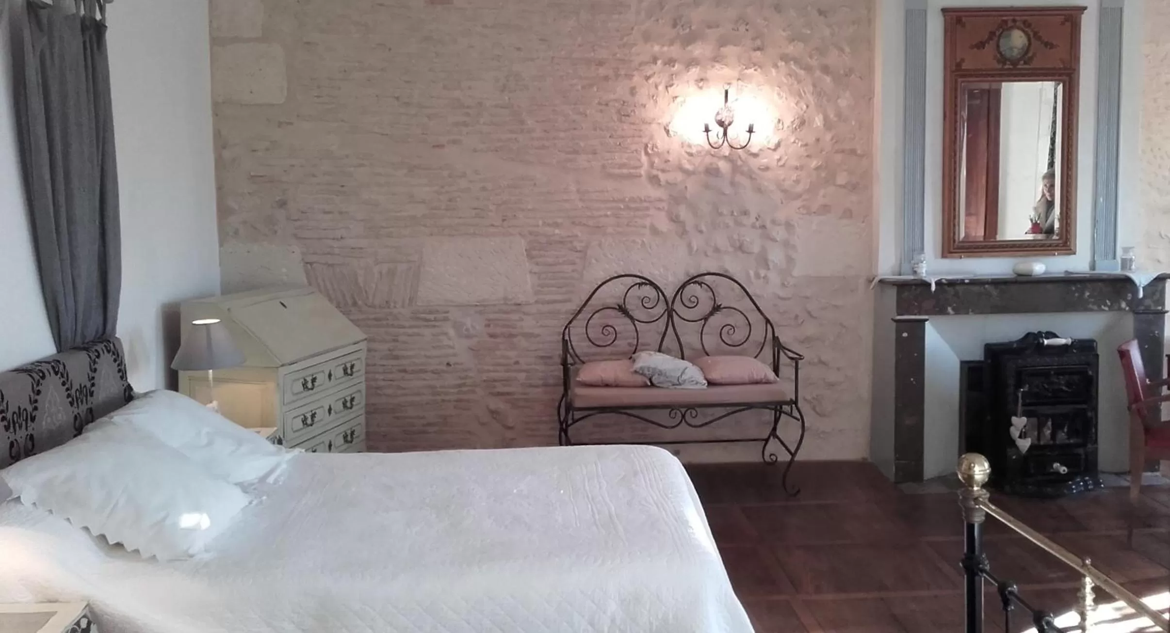 Bedroom, Bed in chambres de charme "Florence"