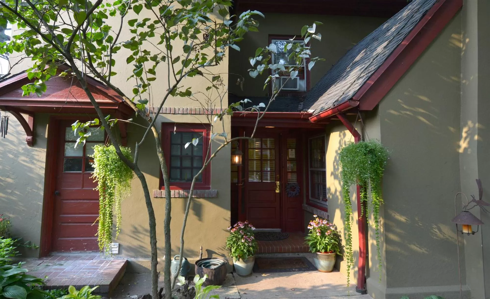 Property building in The Lancaster Bed and Breakfast