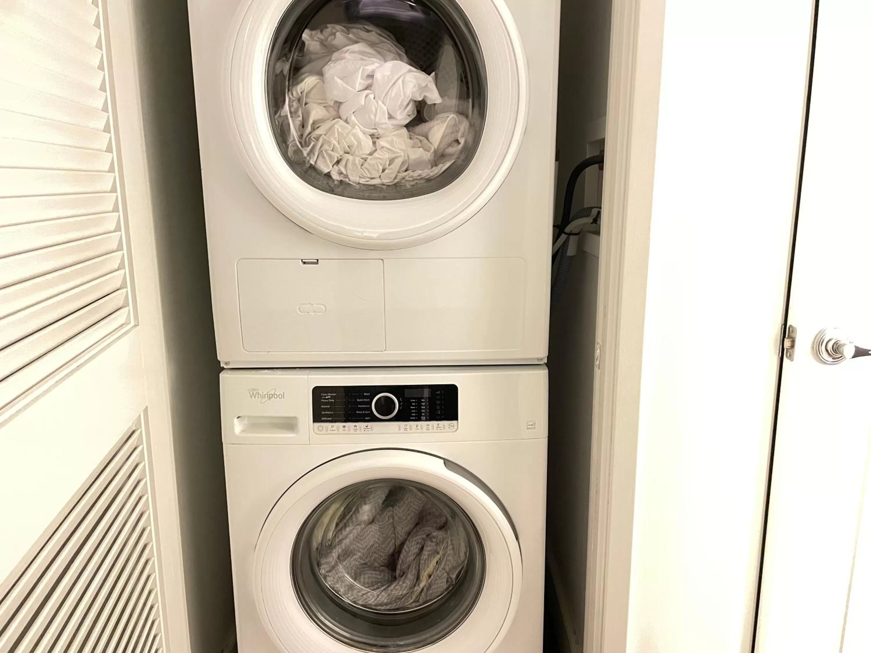 washing machine, Bathroom in Amazing DTLA View 1bd Full Kitchen Free Private Parking.