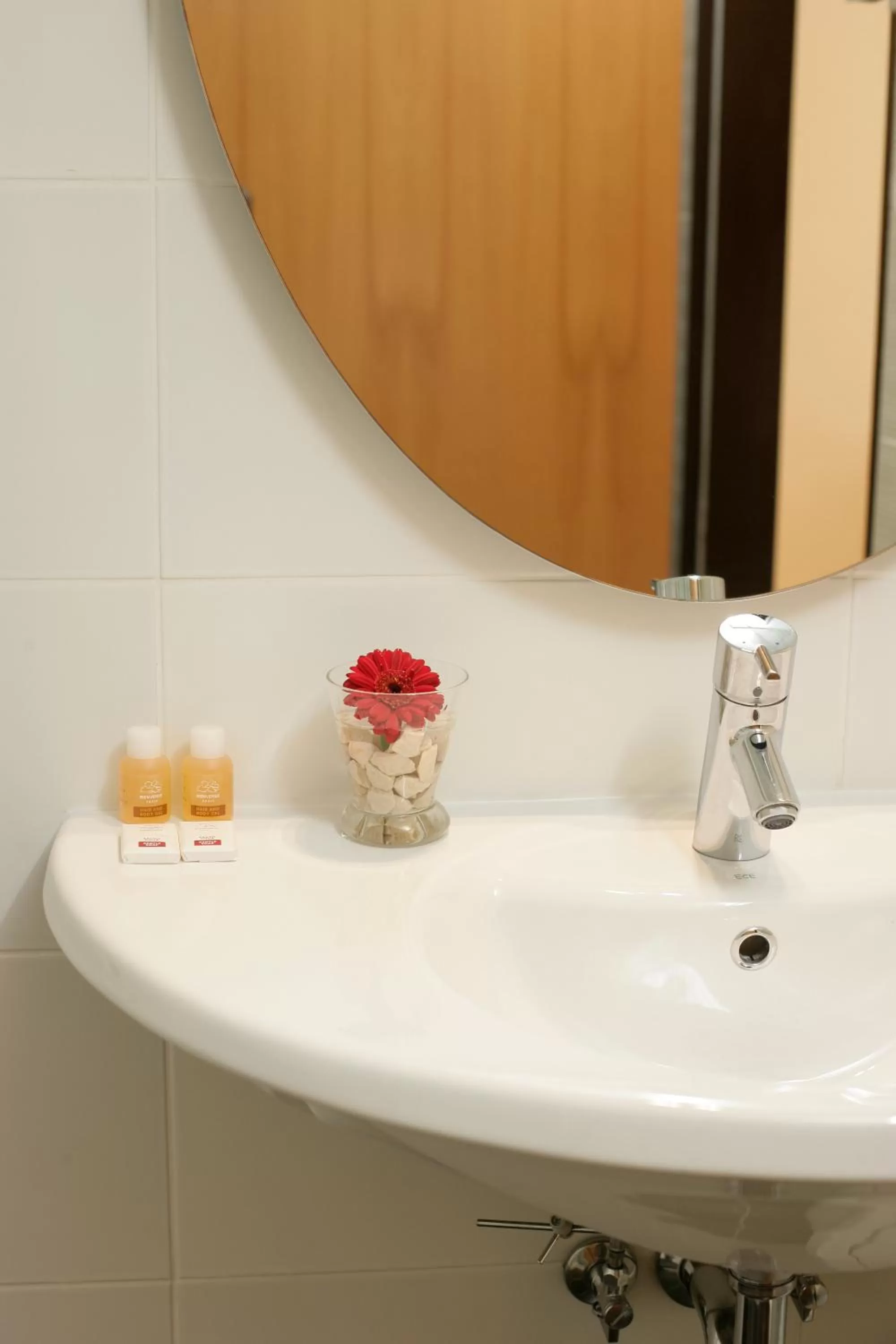 Bathroom in Ambra Hotel