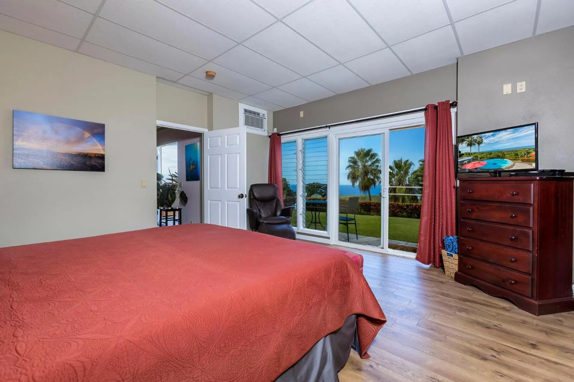 King Room with Sea View in Luana Inn