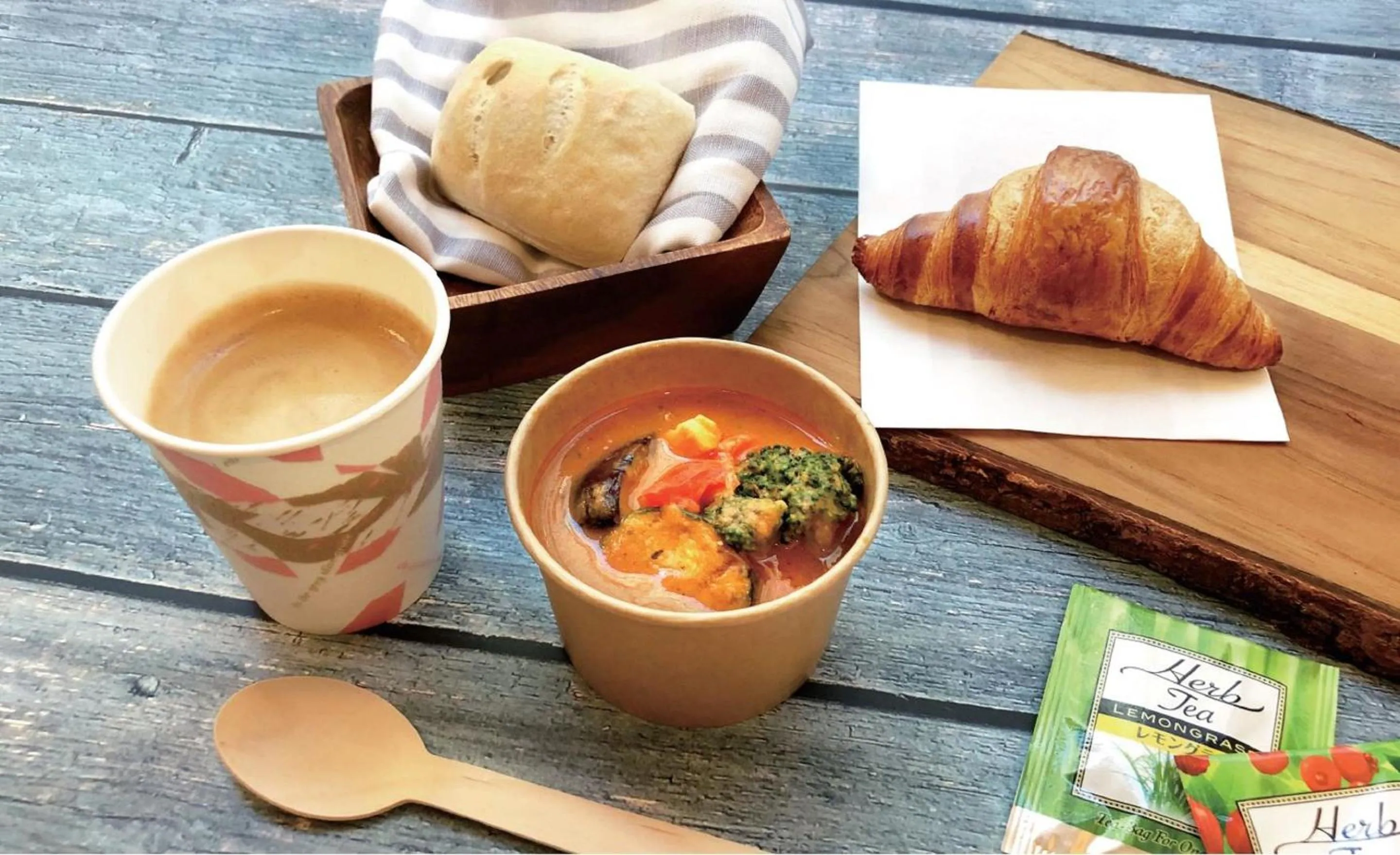 Breakfast in the b shimbashi