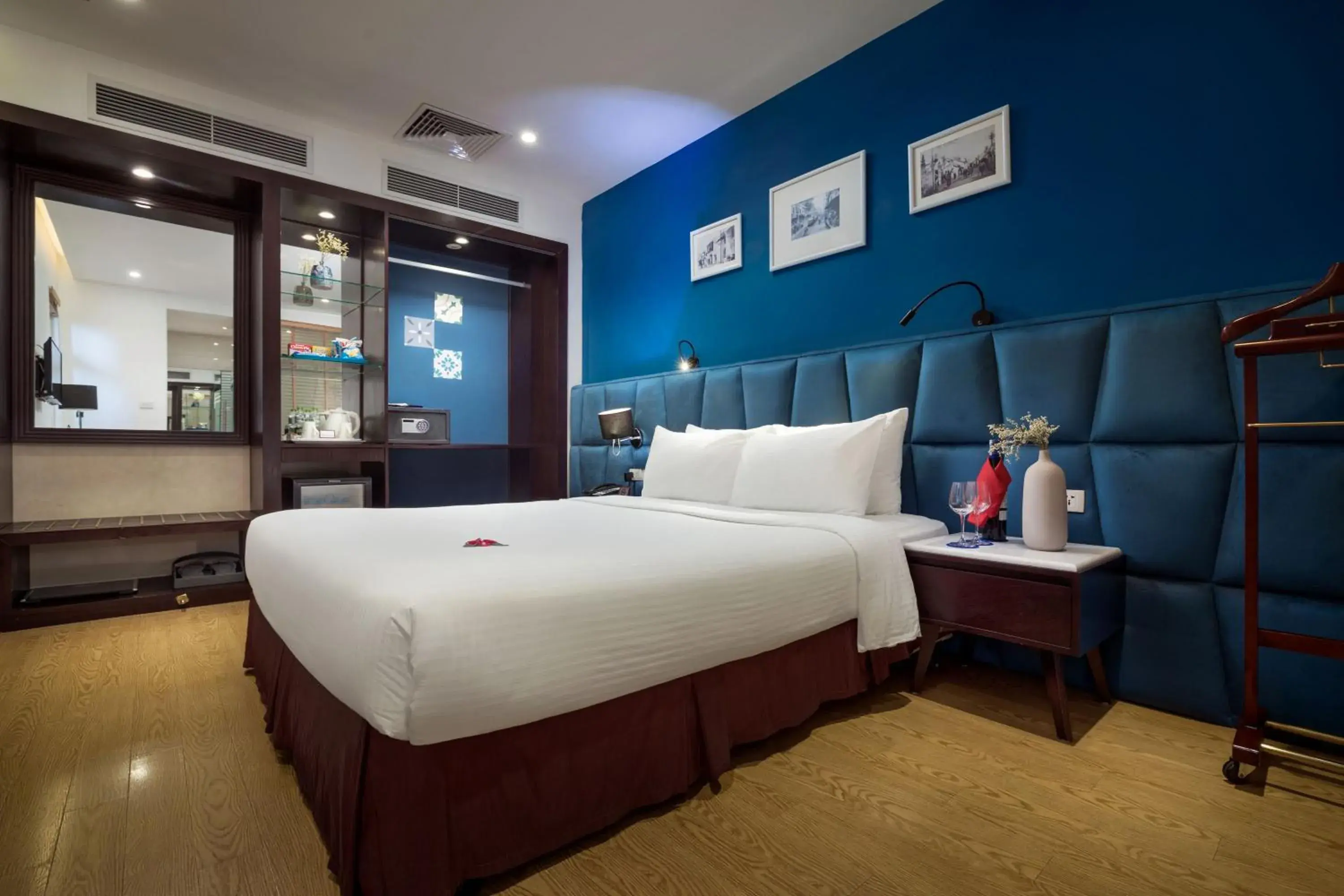 Deluxe Double or Twin Room in Hanoi Brilliant Hotel & Spa Deluxe Double or Twin Room in Hanoi Brilliant Hotel & Spa