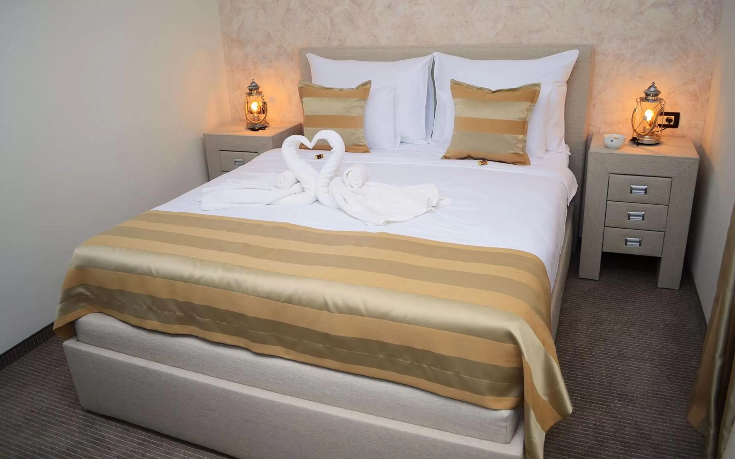 Bed, Room Photo in Hotel Helada