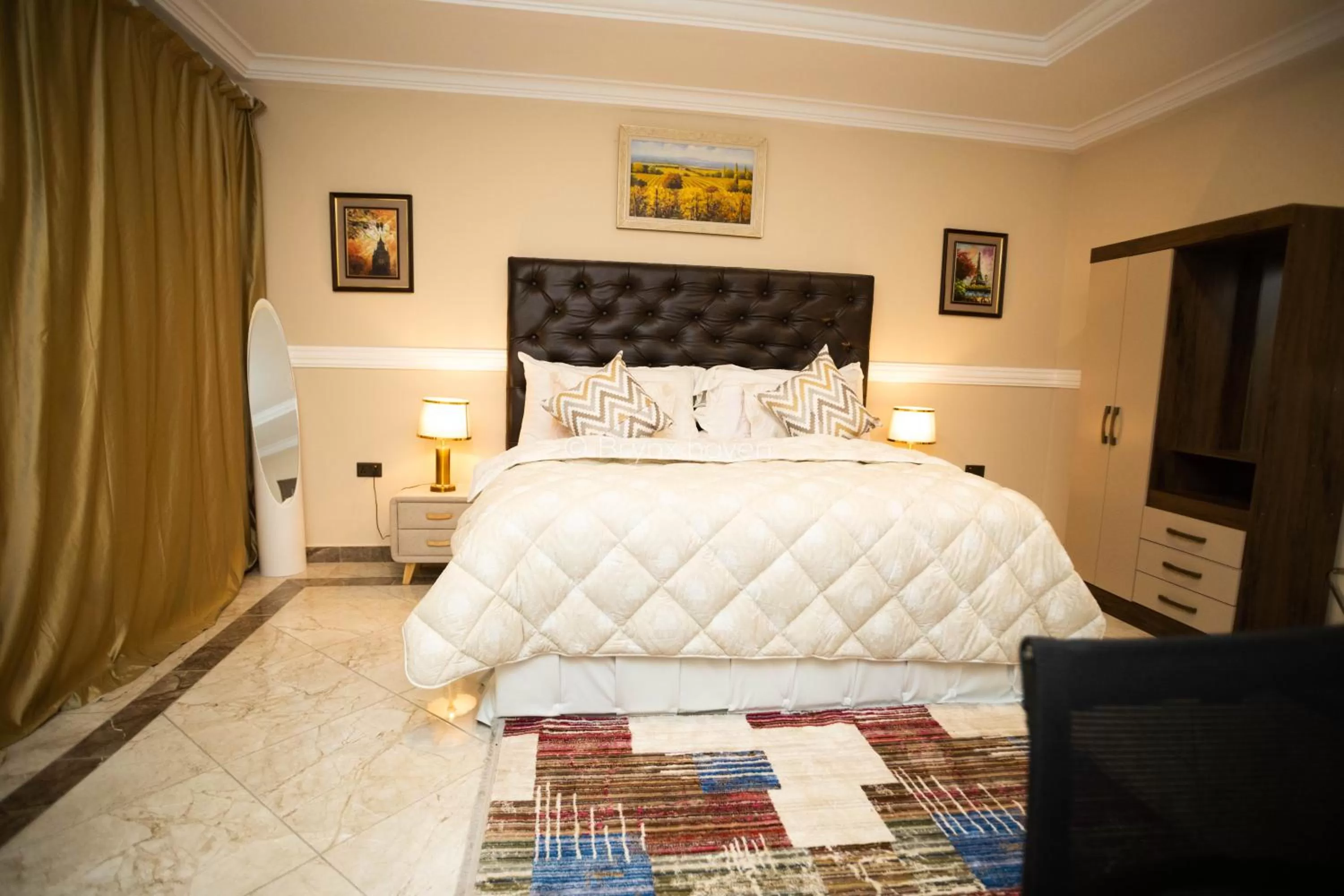 Bedroom, Bed in Brynx Haven - Cape Coast