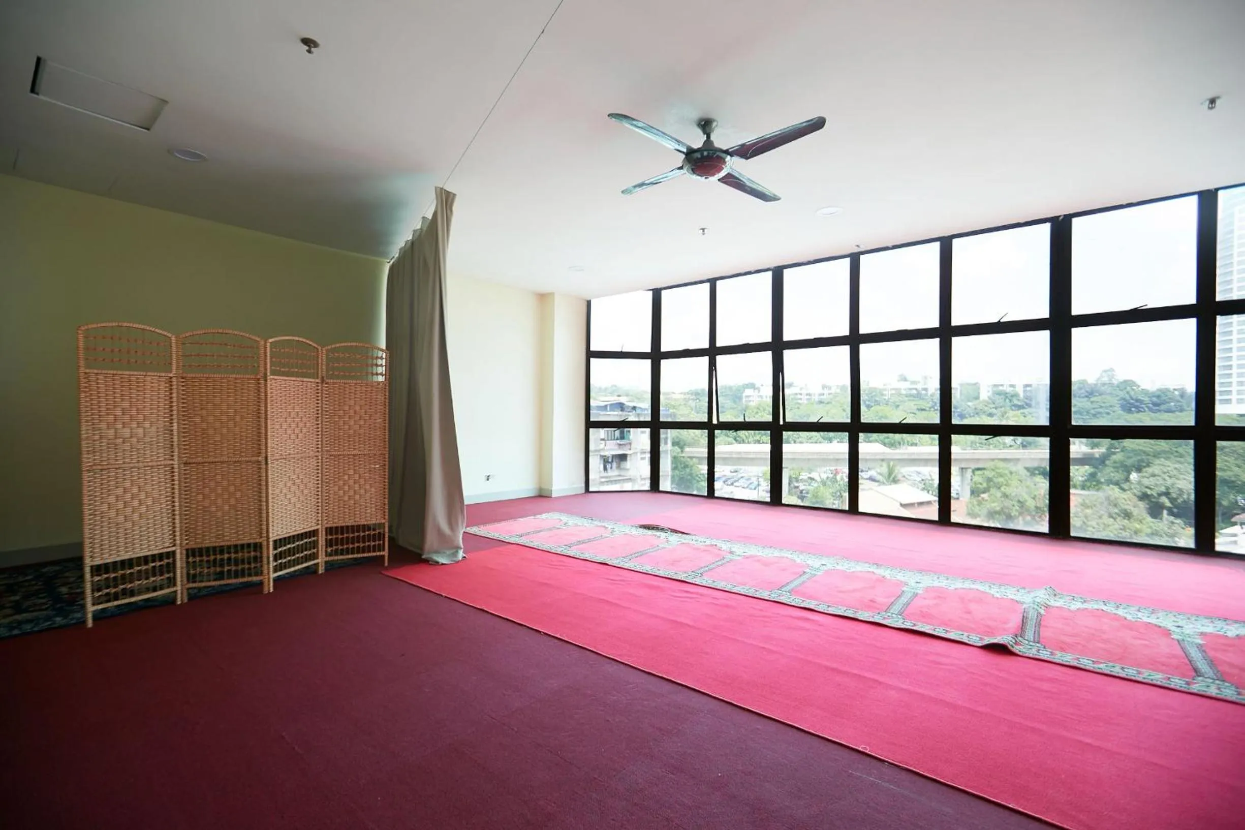 Area and facilities in Dolphin Hotel, Chow Kit Kuala Lumpur