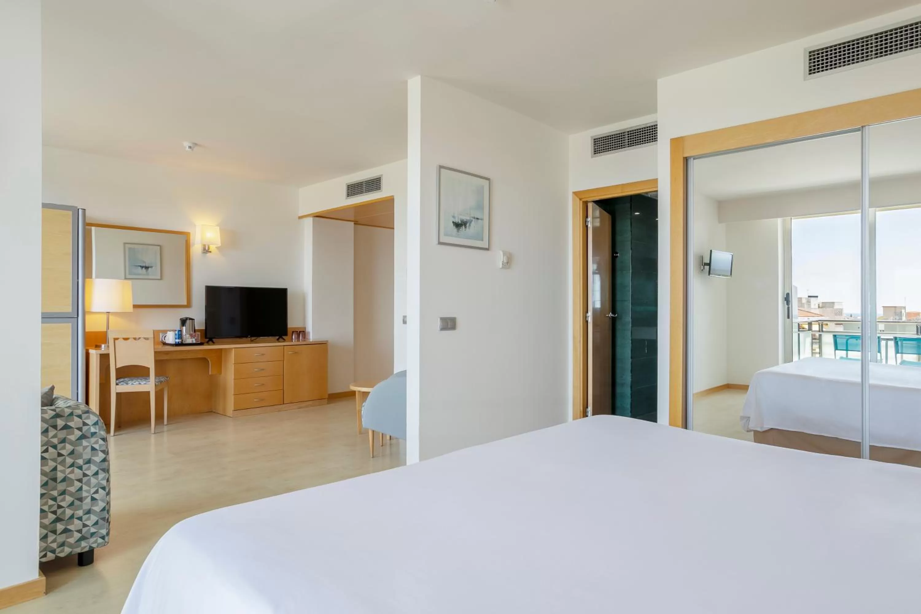 Bed in Sol Port Cambrils Hotel