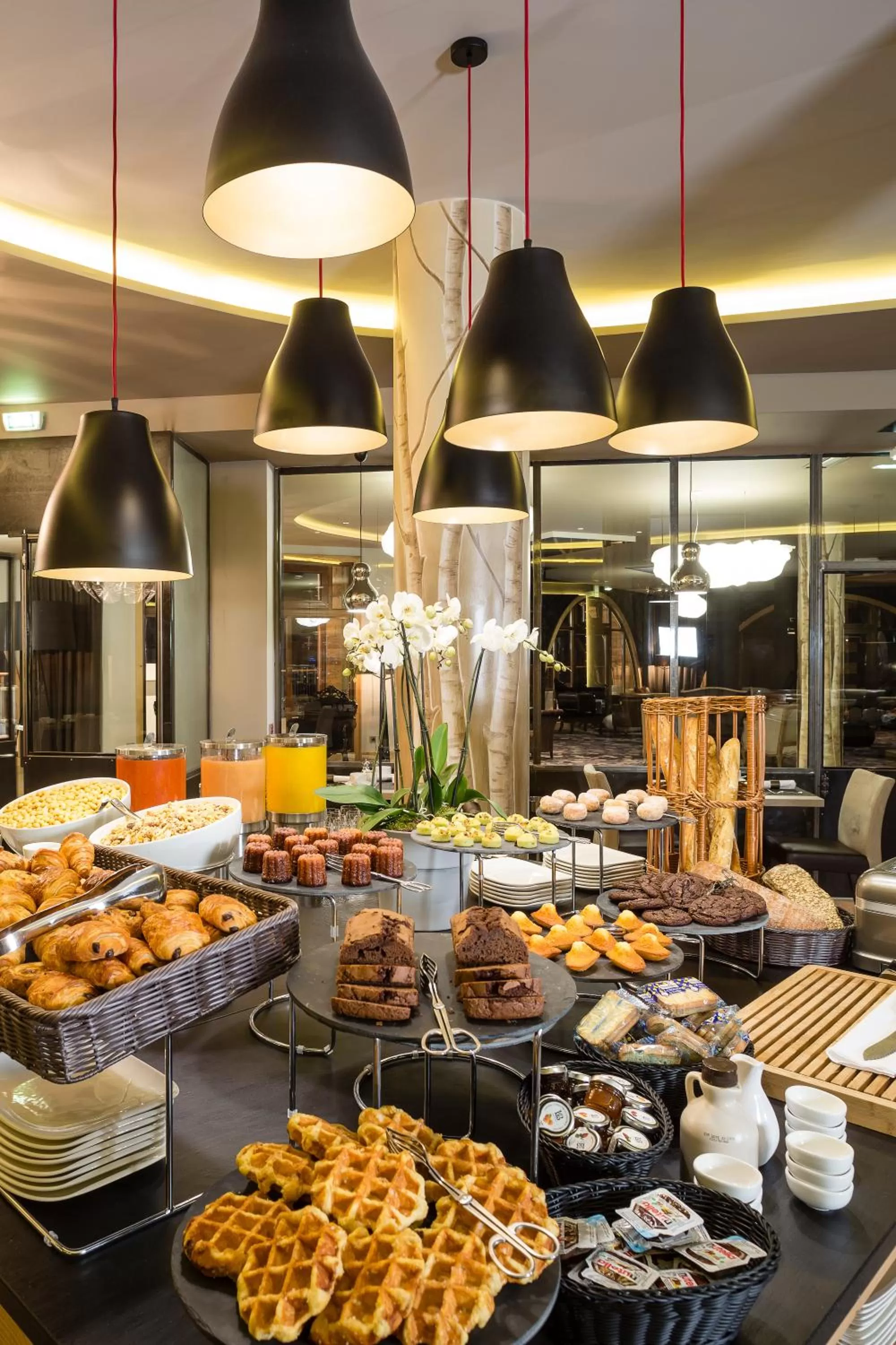 Food in Hôtel Koh-I Nor by Les Etincelles