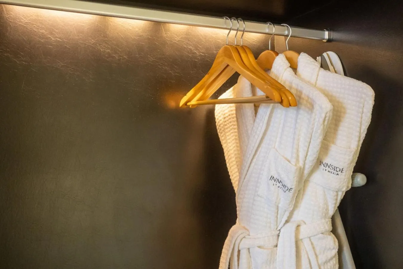 wardrobe in INNSiDE by Meliá Zhengzhou