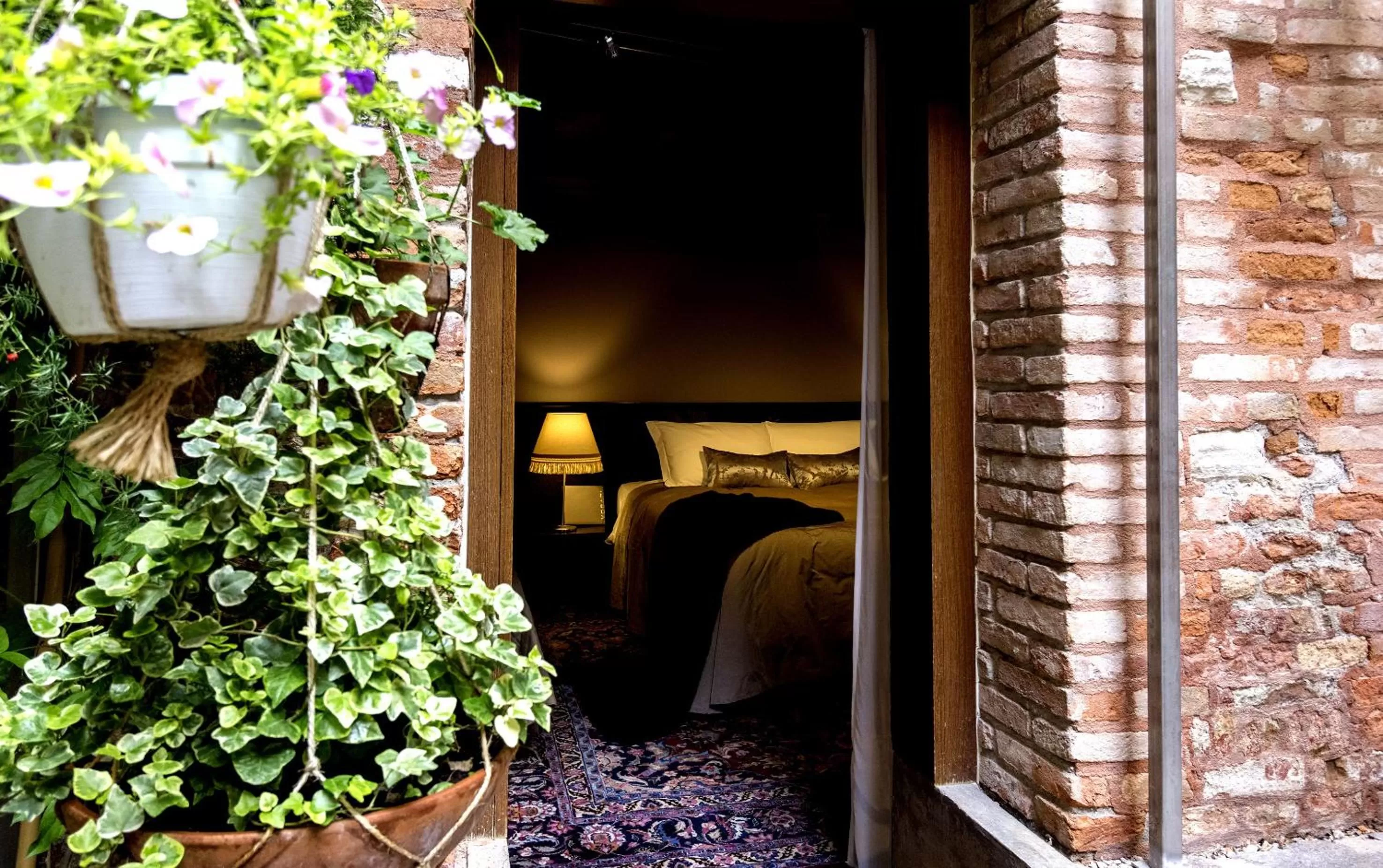 Facade/entrance, Bed in Avogaria 5 Rooms