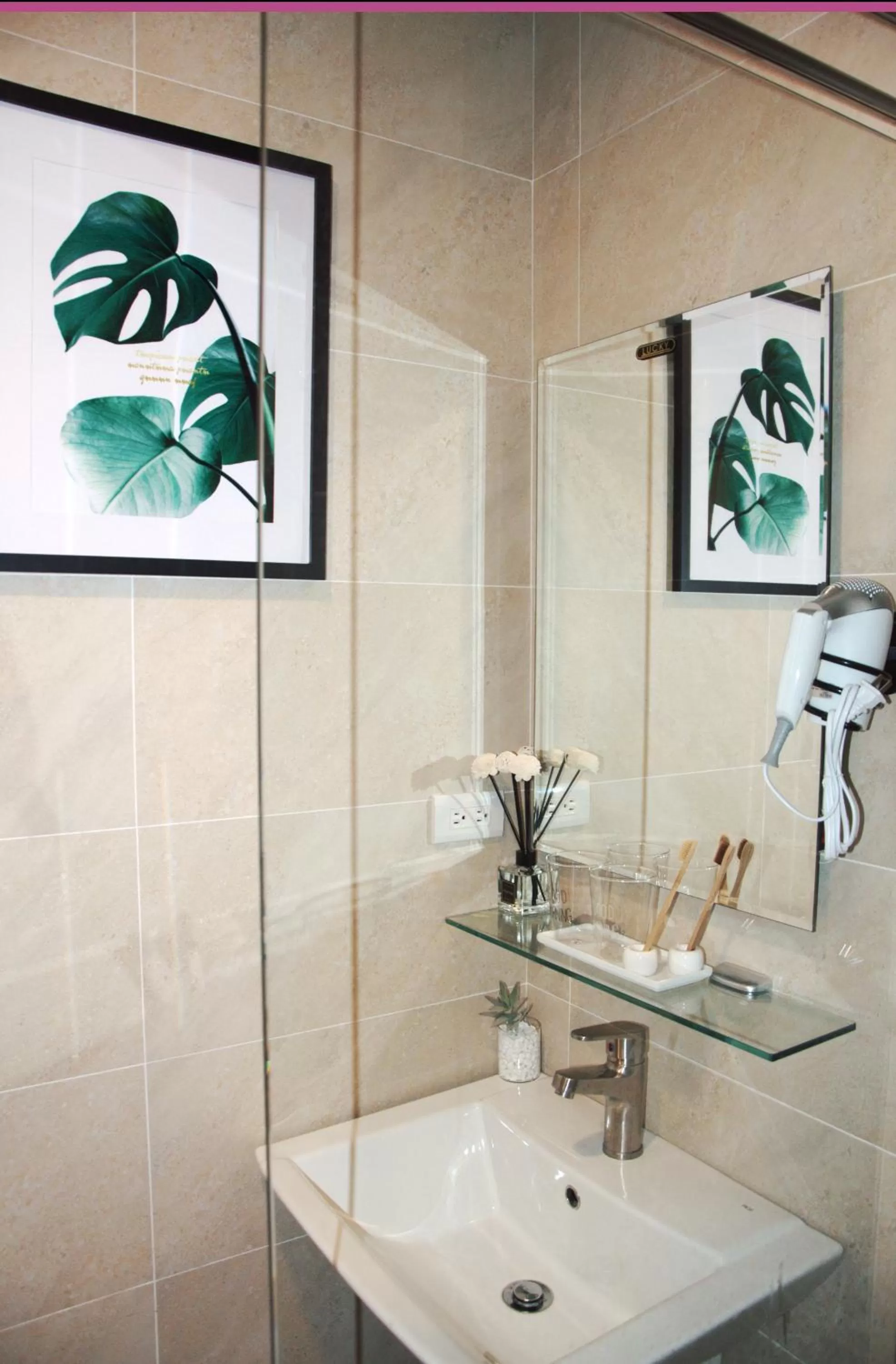 Shower in Blowing in the wind Homestay